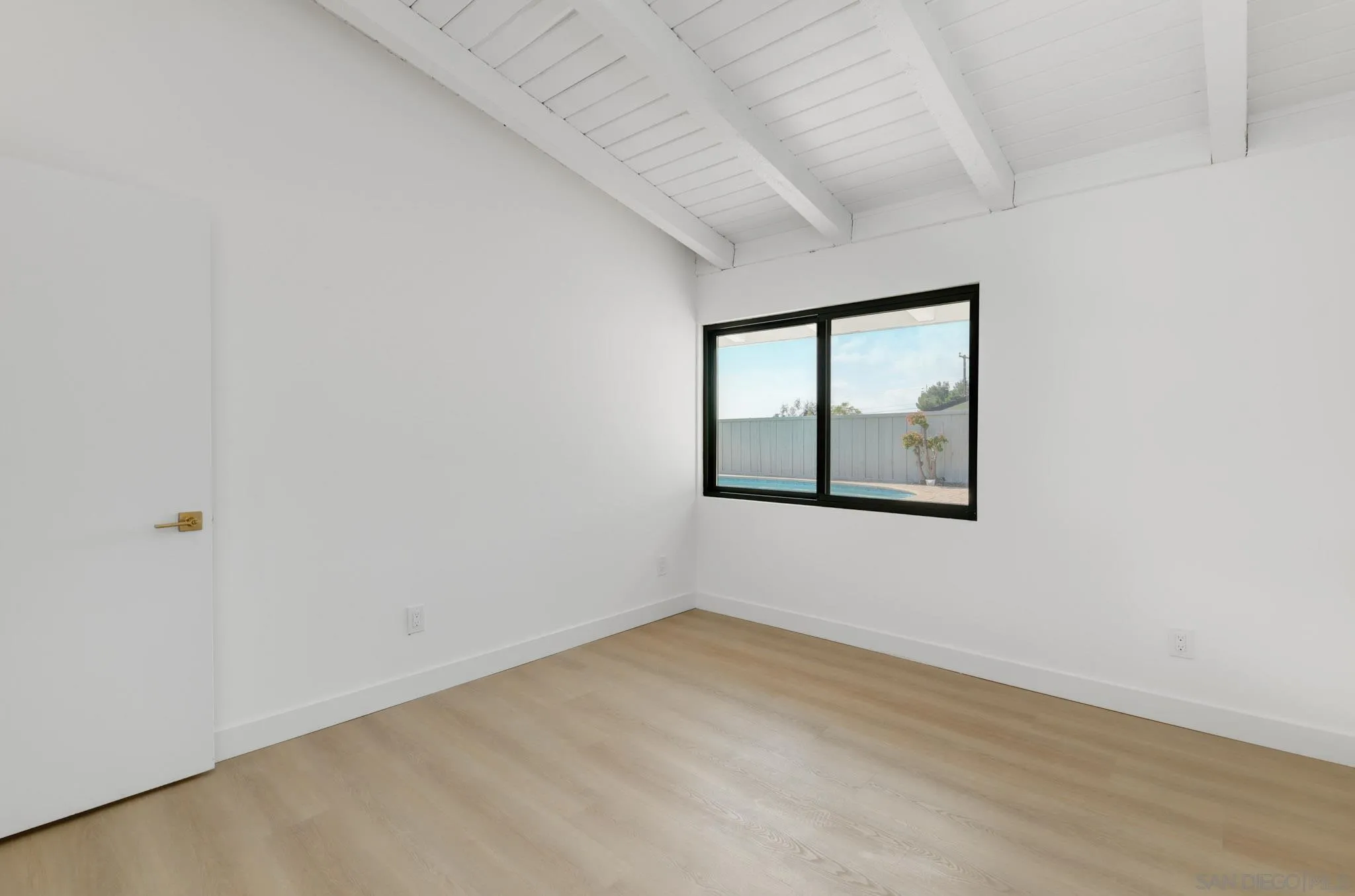https://cdn.realtyfeed.com/cdn/127/260004788/8c8769bd73d1be57c6912966d6a54f46.webp