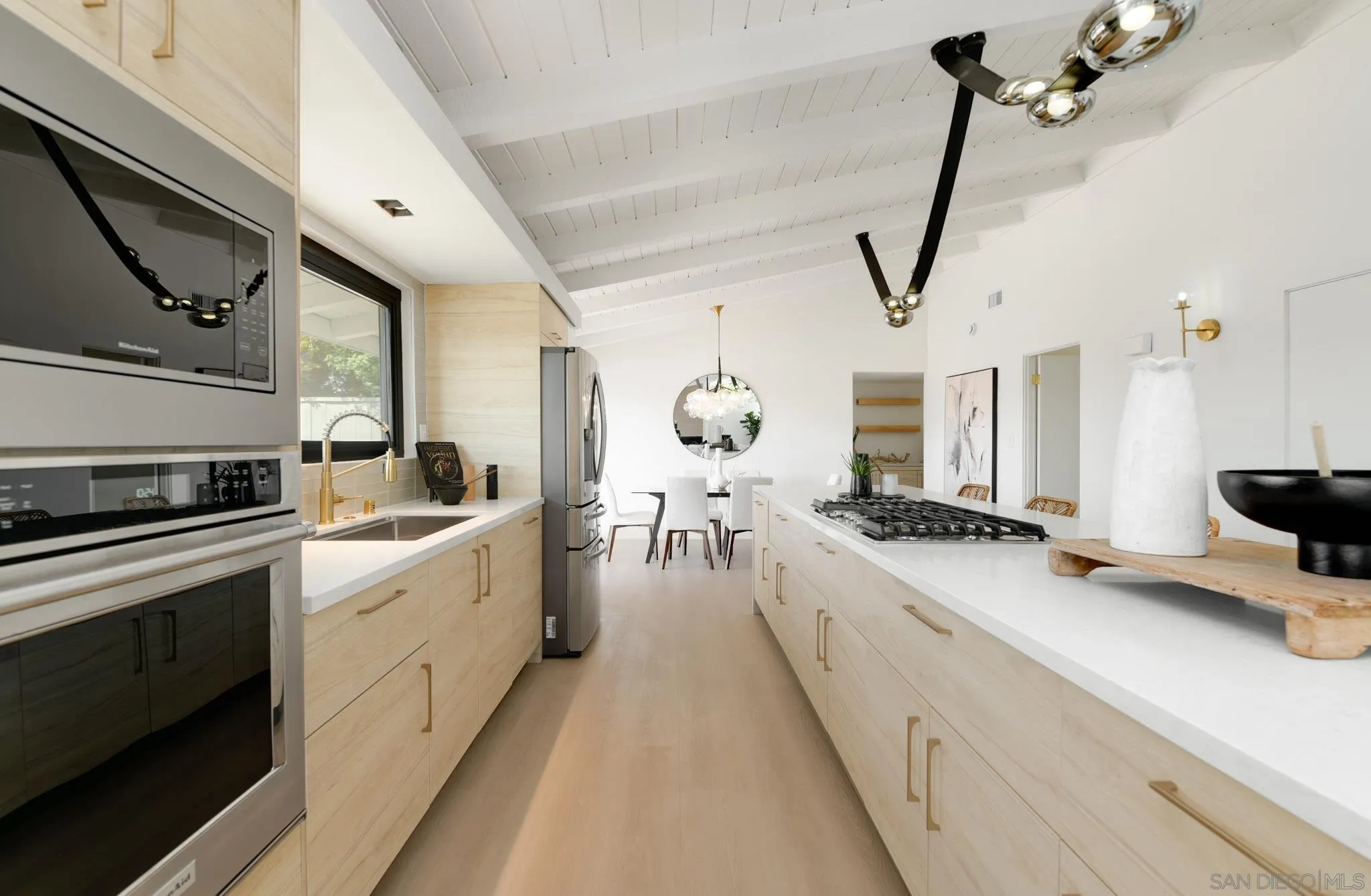 https://cdn.realtyfeed.com/cdn/127/260004788/b56c218588609bfe90a5243345a9bf85.webp