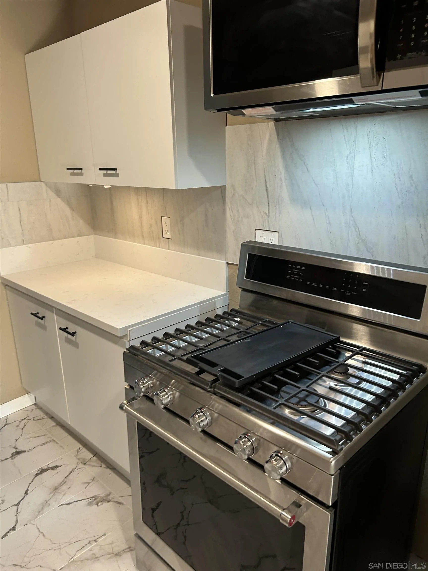 https://cdn.realtyfeed.com/cdn/127/260004789/3536949572585062f0d5c8196f19c25e.webp