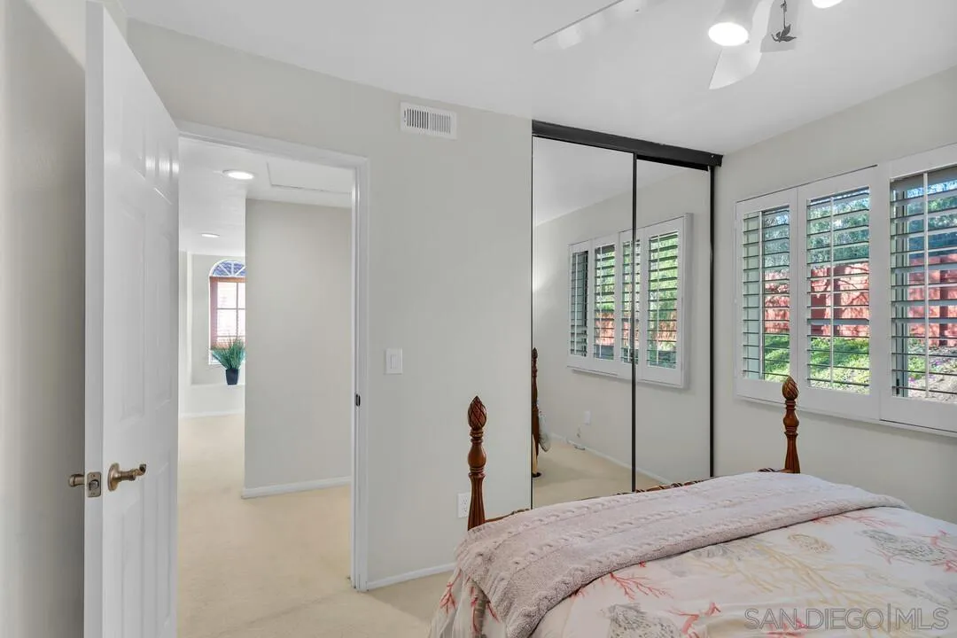 https://cdn.realtyfeed.com/cdn/127/260004793/0882215bfb8dcc3f5004c638e9aae4b0.webp