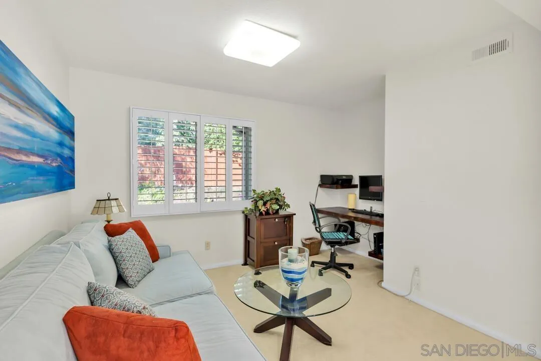 https://cdn.realtyfeed.com/cdn/127/260004793/0a8bbe5e82f9c29f3253b170a144b43e.webp