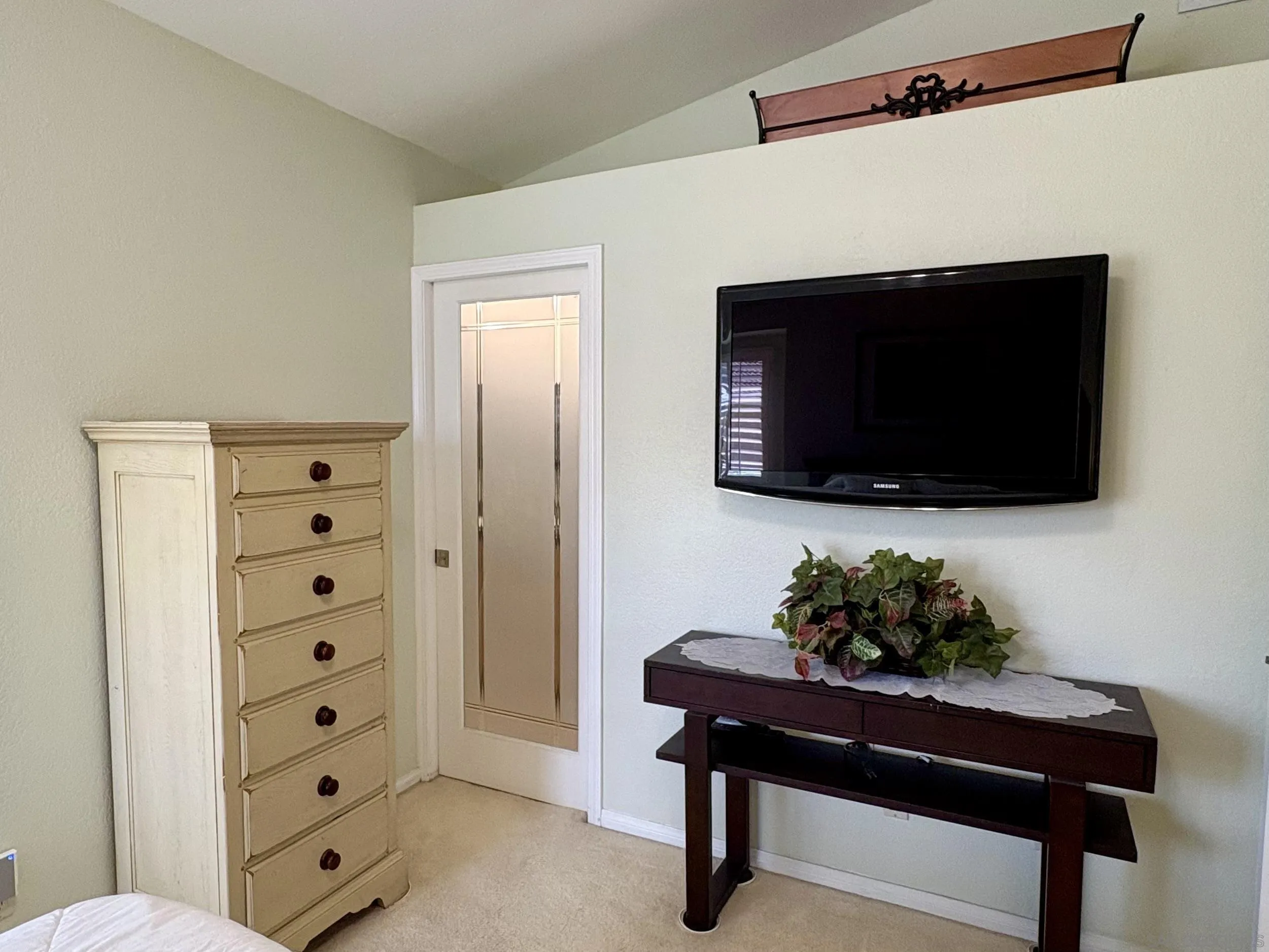 https://cdn.realtyfeed.com/cdn/127/260004793/82f46911c443de863a9cc66736e48fac.webp