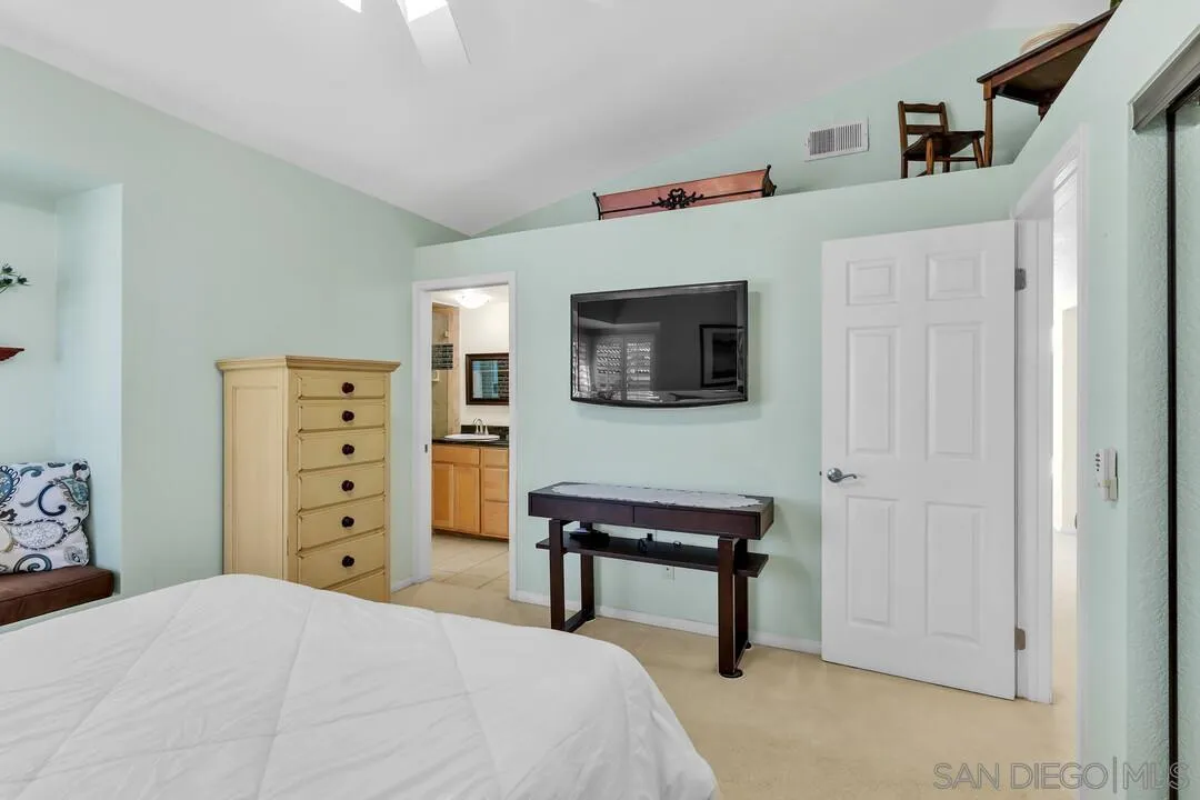 https://cdn.realtyfeed.com/cdn/127/260004793/88d5e81bd18e9f4997f3b5f949f7625b.webp
