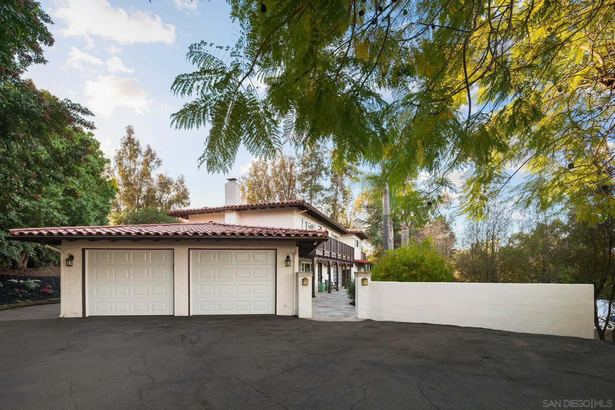 https://cdn.realtyfeed.com/cdn/127/260004794/8c2bd8d8b10f1de9dad8350dc8c28e10.webp