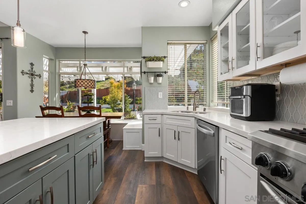 https://cdn.realtyfeed.com/cdn/127/260004796/0044f57b280844e25eed1a35d40421a0.webp