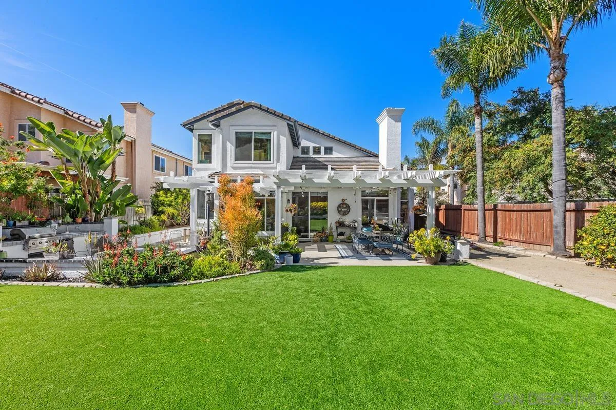 997 Masters Dr, Oceanside, CA 92057 - Photo 2 of 40, Oceanside, CA