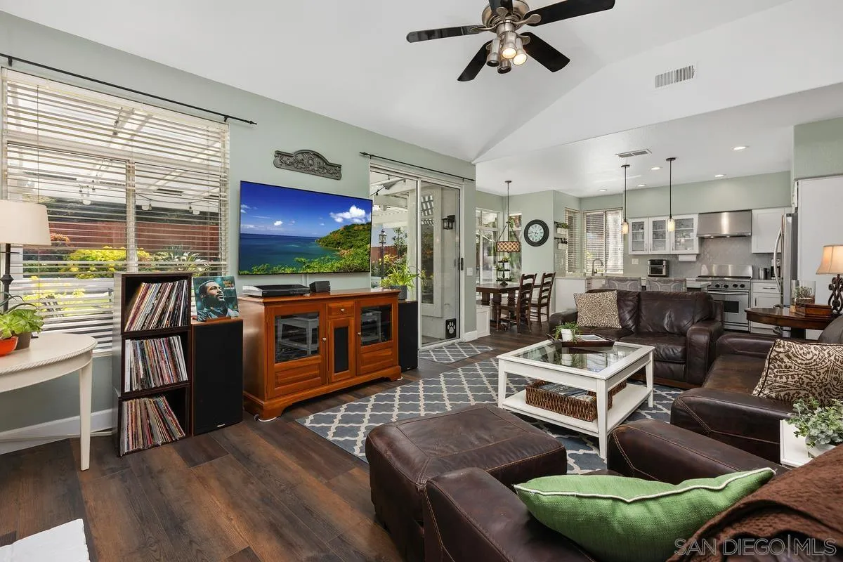 https://cdn.realtyfeed.com/cdn/127/260004796/fa420629c6fdd12c0c84e11471778237.webp