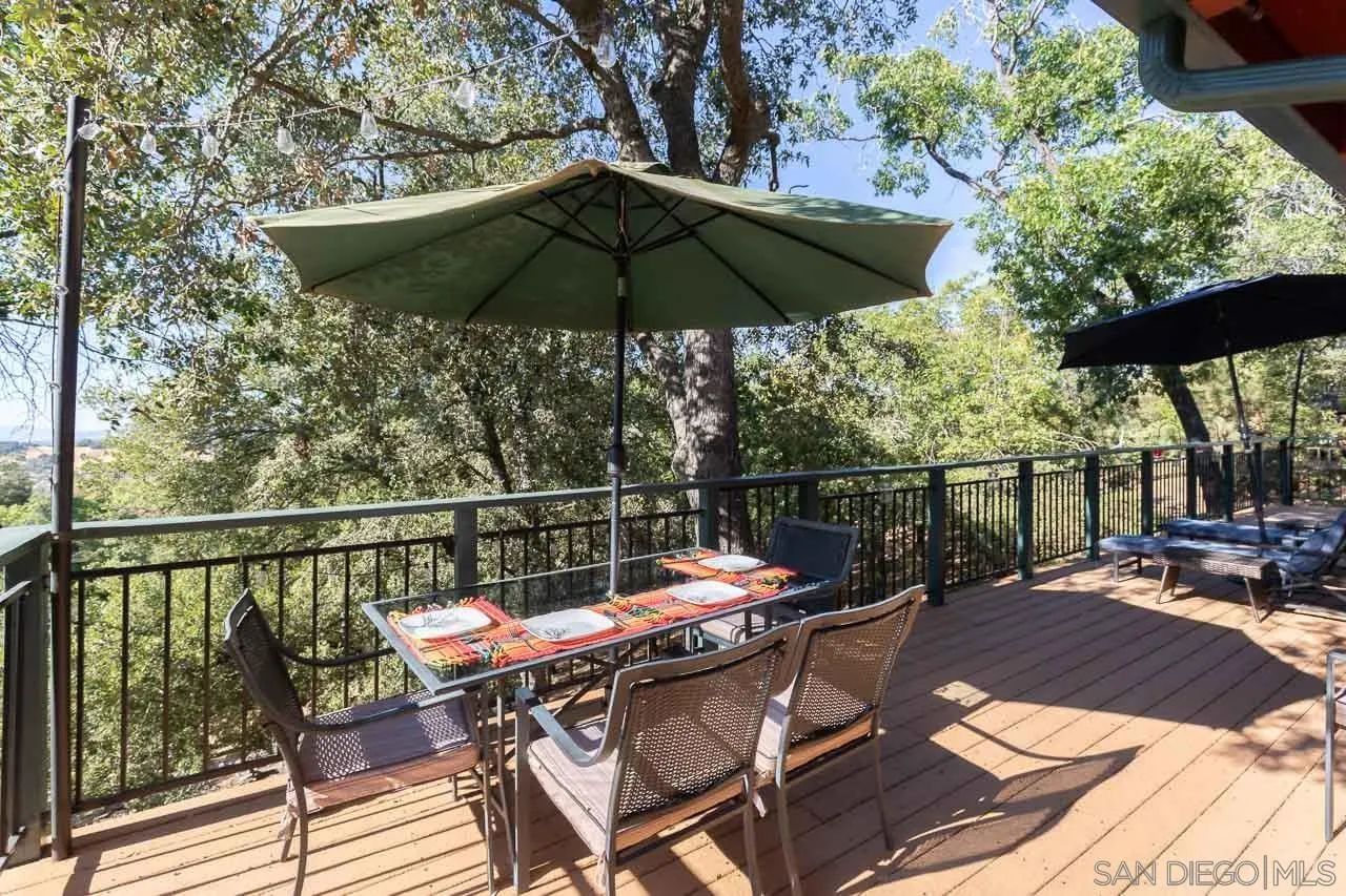 https://cdn.realtyfeed.com/cdn/127/260004797/a4c49e43c0df436dfc0e0c407e9286ff.webp