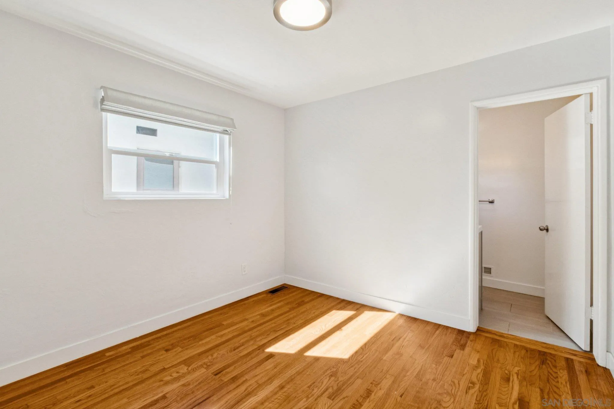 https://cdn.realtyfeed.com/cdn/127/260004800/0d74138fc0d5248b35a633781175402a.webp