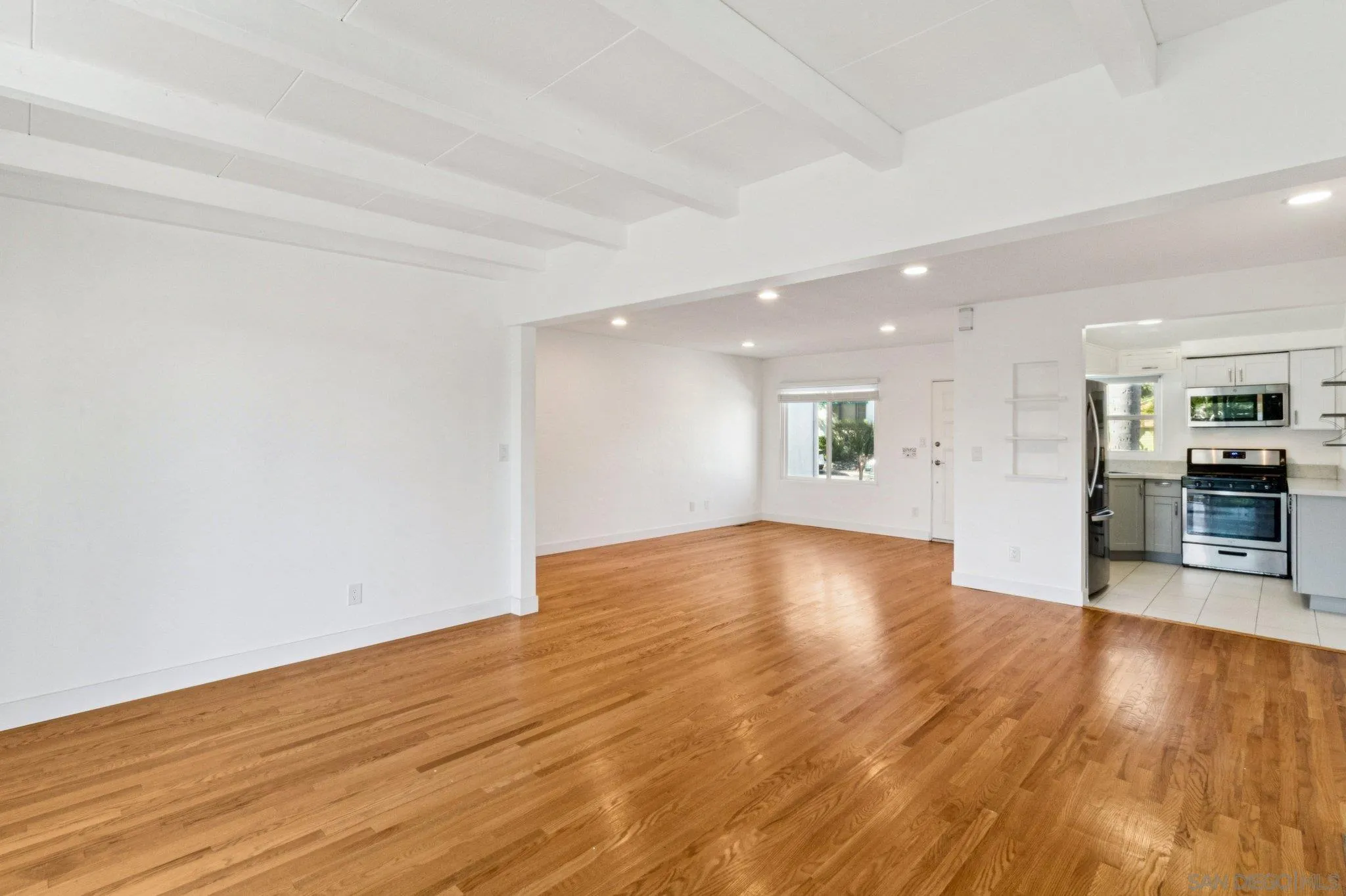 https://cdn.realtyfeed.com/cdn/127/260004800/9b183b00203f7c343aafcde16491e2f6.webp