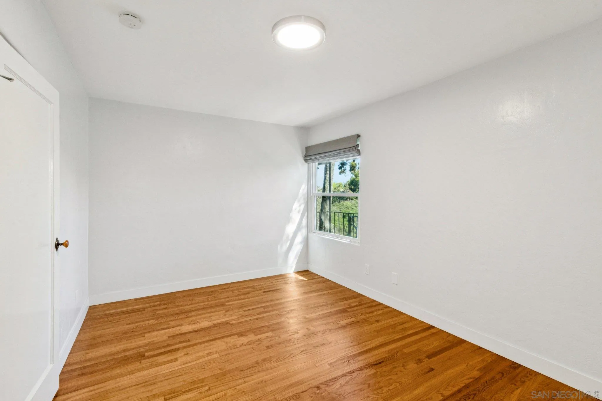 https://cdn.realtyfeed.com/cdn/127/260004800/fbd7d94175be34b5c2be5035af2613e0.webp