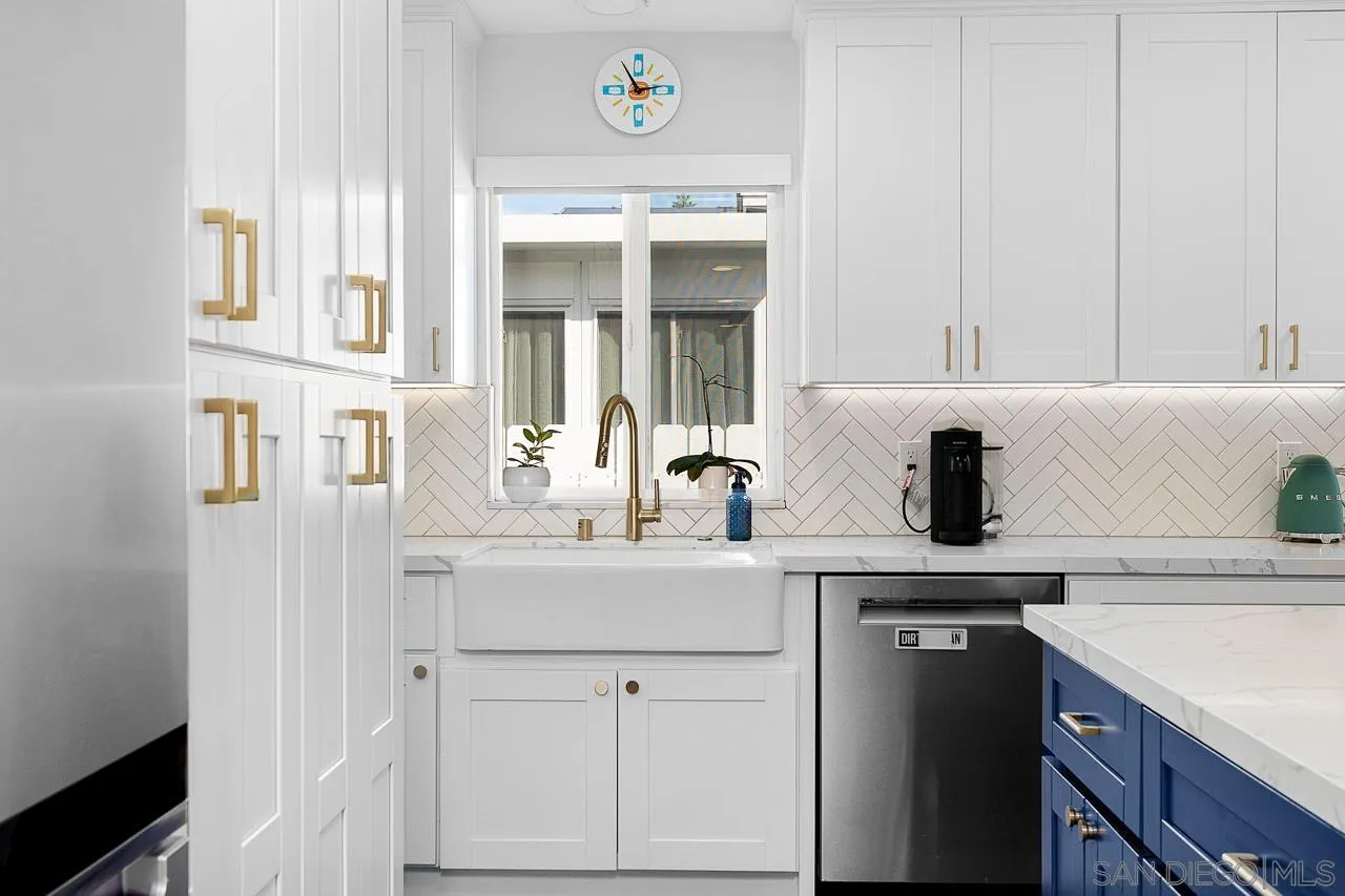 https://cdn.realtyfeed.com/cdn/127/260004804/efac66fc219243e106544625e9e761ff.webp