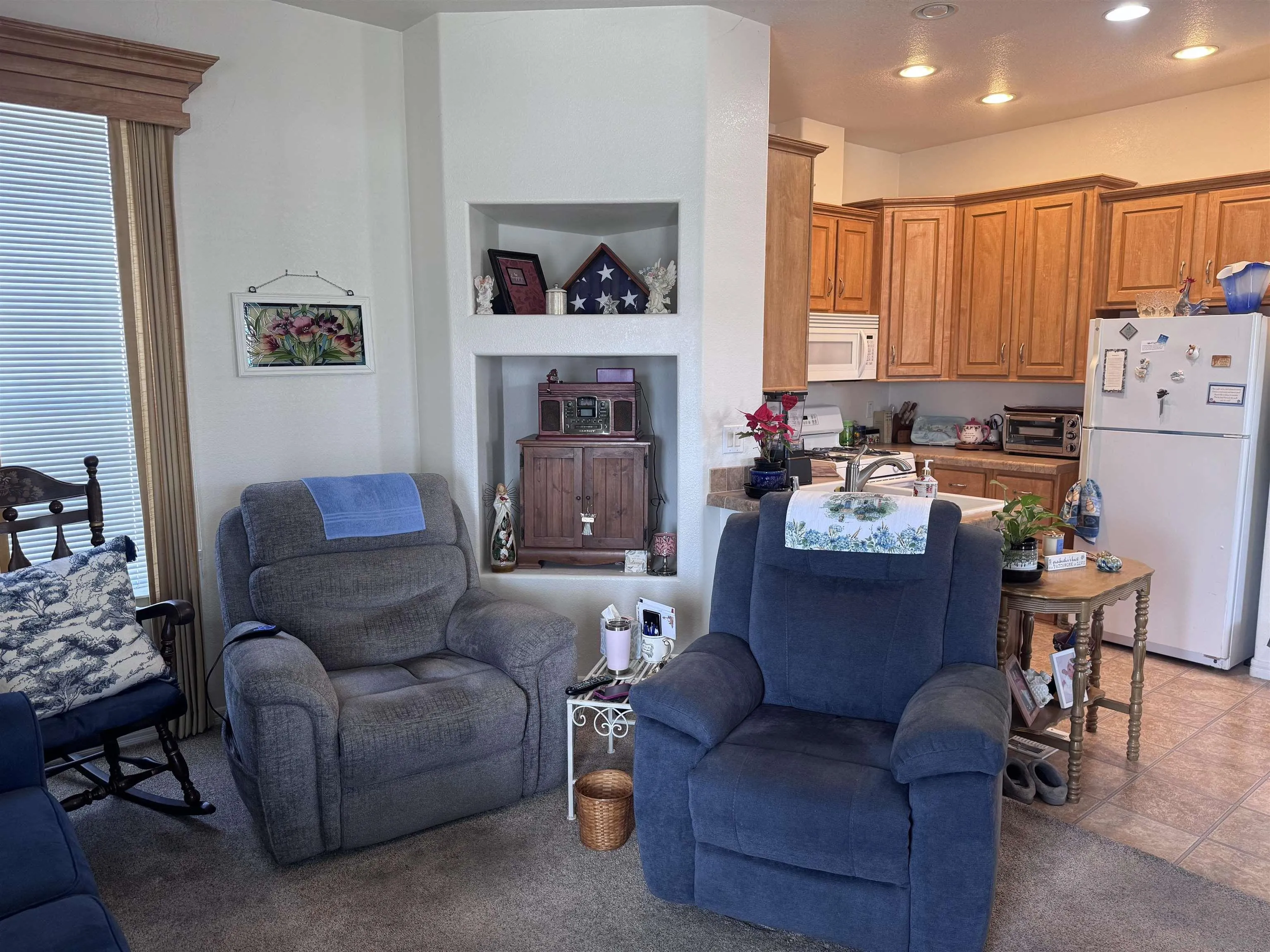 https://cdn.realtyfeed.com/cdn/127/260004808/1d780a0cc259eb9d4583041a7238ebab.webp