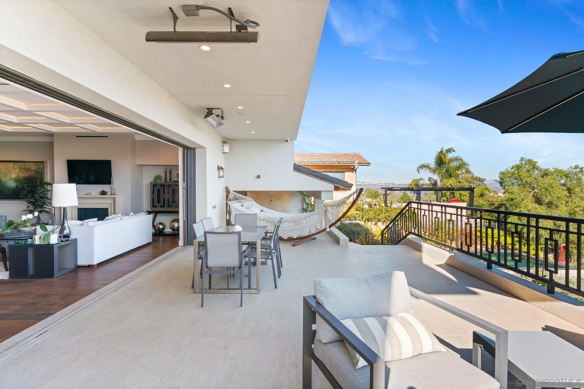https://cdn.realtyfeed.com/cdn/127/260004810/a03c00c30fab786accb049401add48ca.webp