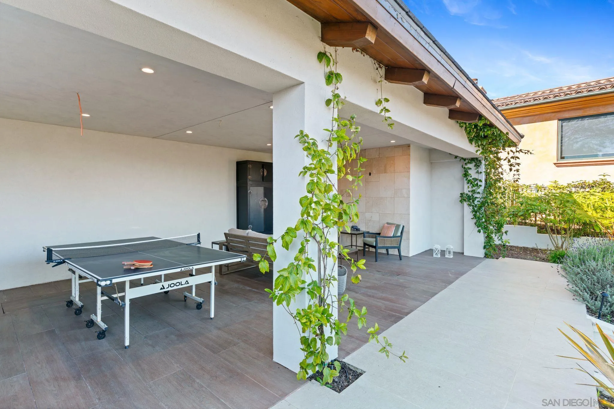 https://cdn.realtyfeed.com/cdn/127/260004810/f216f112348141967b9021c4761f0429.webp
