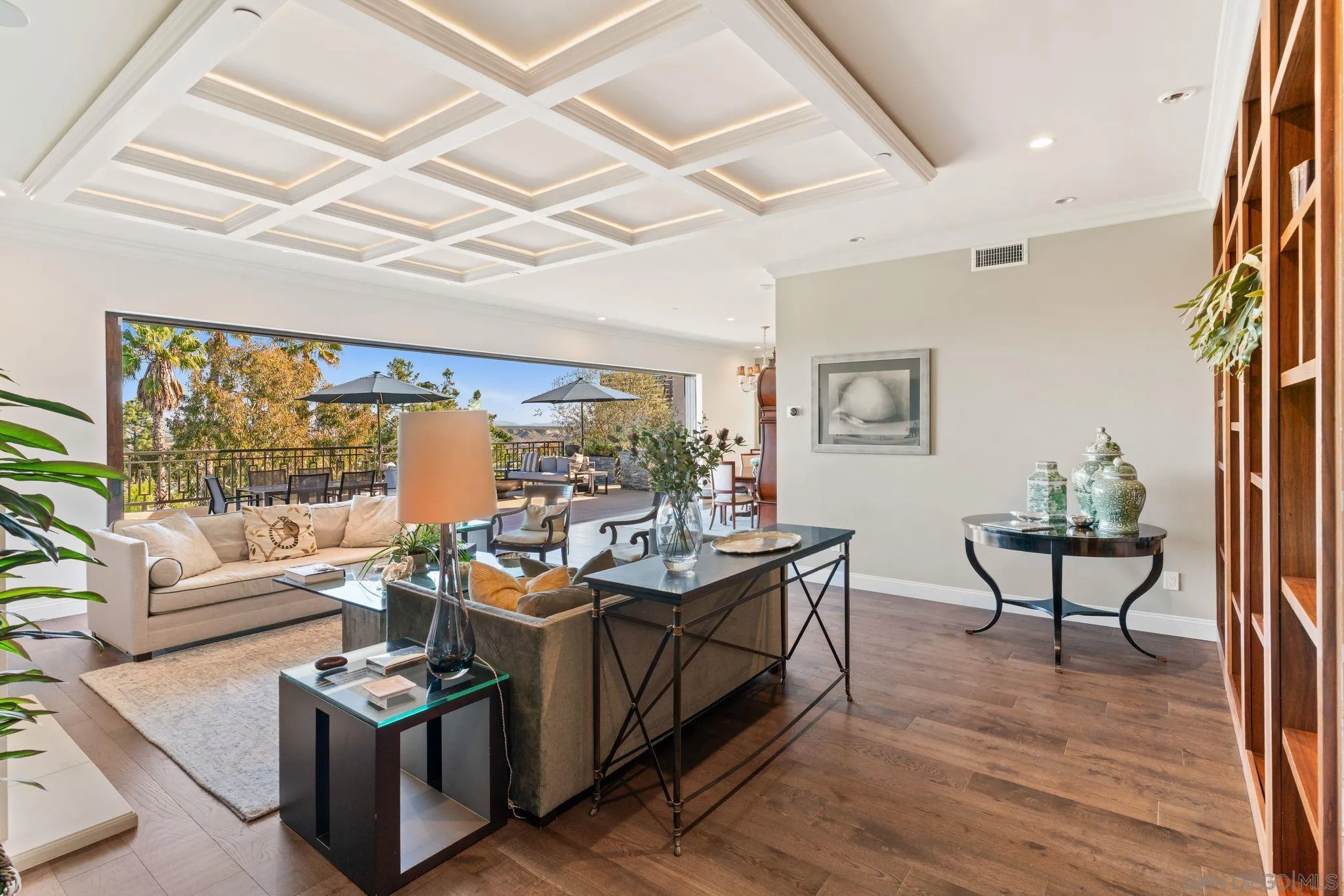 https://cdn.realtyfeed.com/cdn/127/260004810/fffc60b052c04e457ad99cb853baf9e7.webp