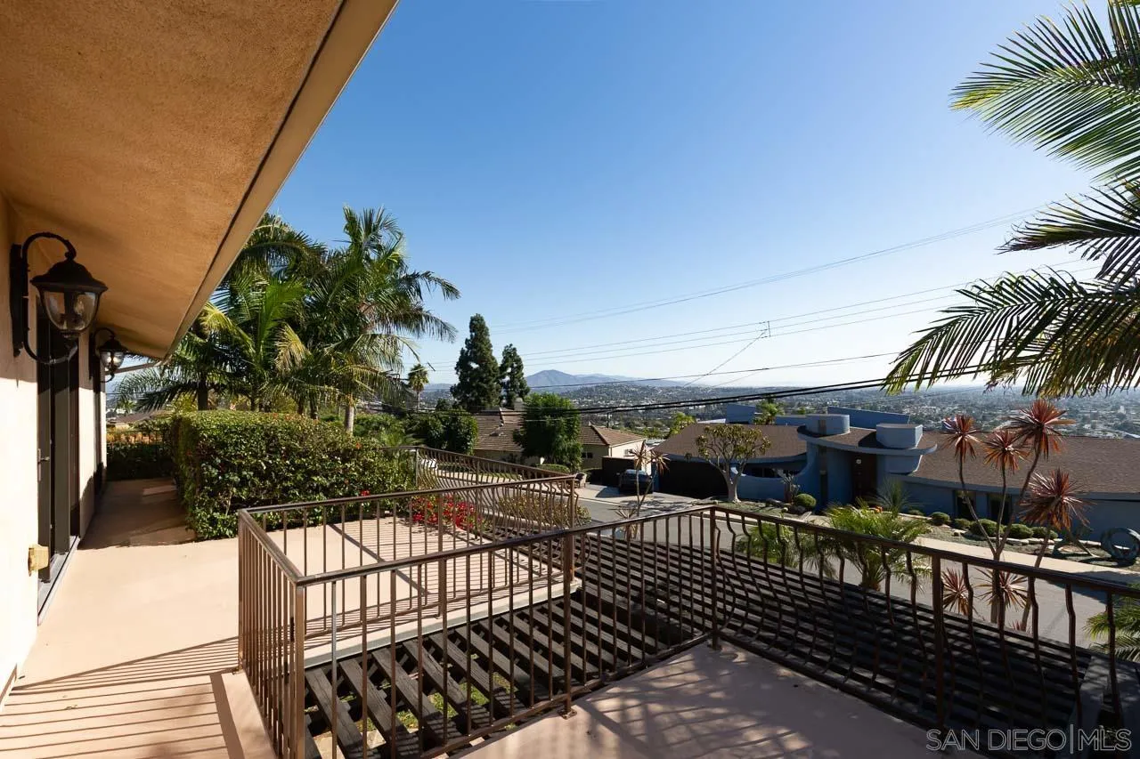 https://cdn.realtyfeed.com/cdn/127/260004822/7835758a5336b2ae21ebfd99590f1712.webp
