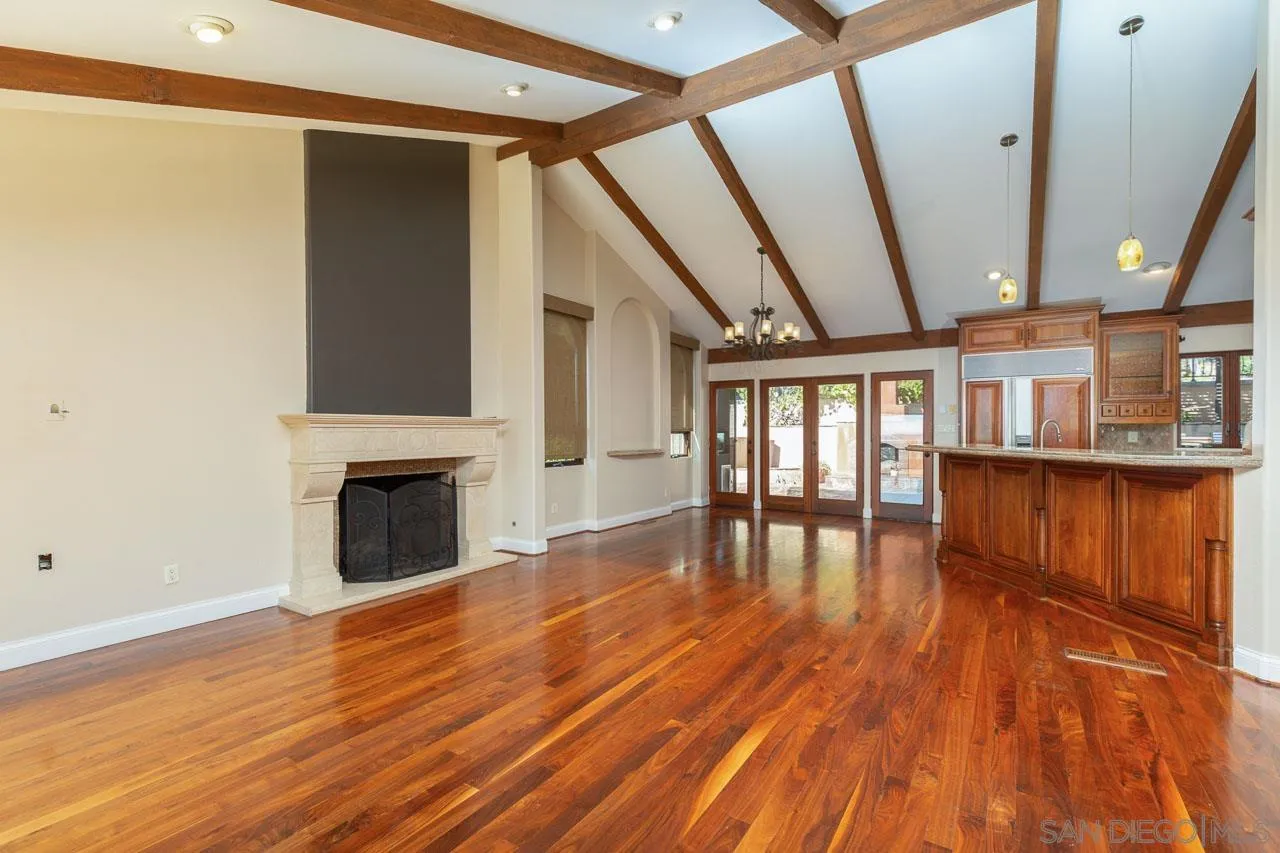 https://cdn.realtyfeed.com/cdn/127/260004822/e3c5c585751c7e6fcb4ee592a6f33406.webp