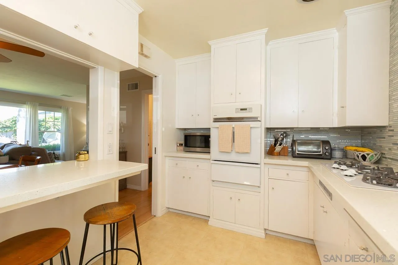 https://cdn.realtyfeed.com/cdn/127/260004833/f279e1abaa32c710e2f15e2a8560a47c.webp