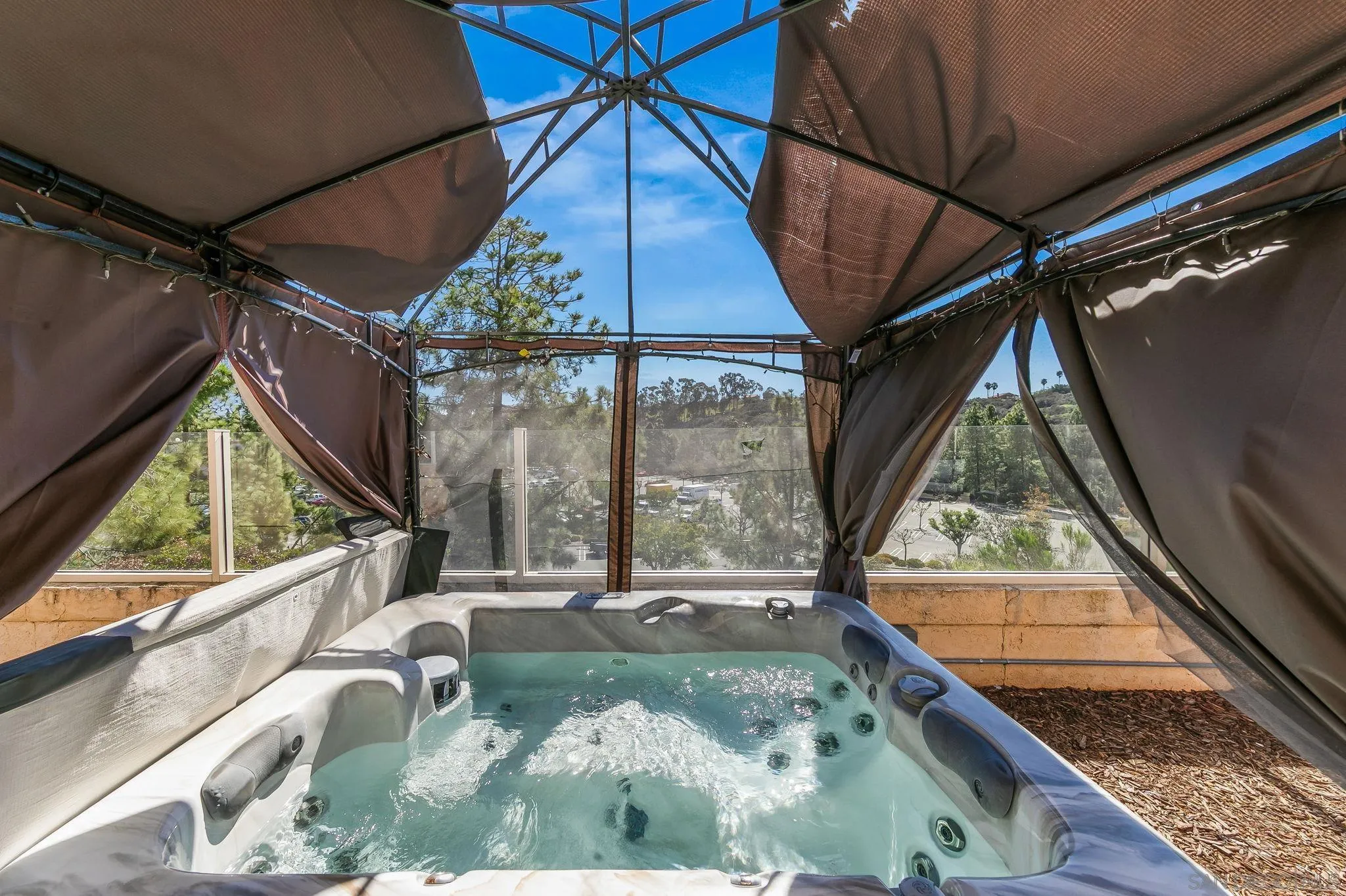 https://cdn.realtyfeed.com/cdn/127/260004835/2dd63b82fb9a64b4201e46f3829c5d49.webp