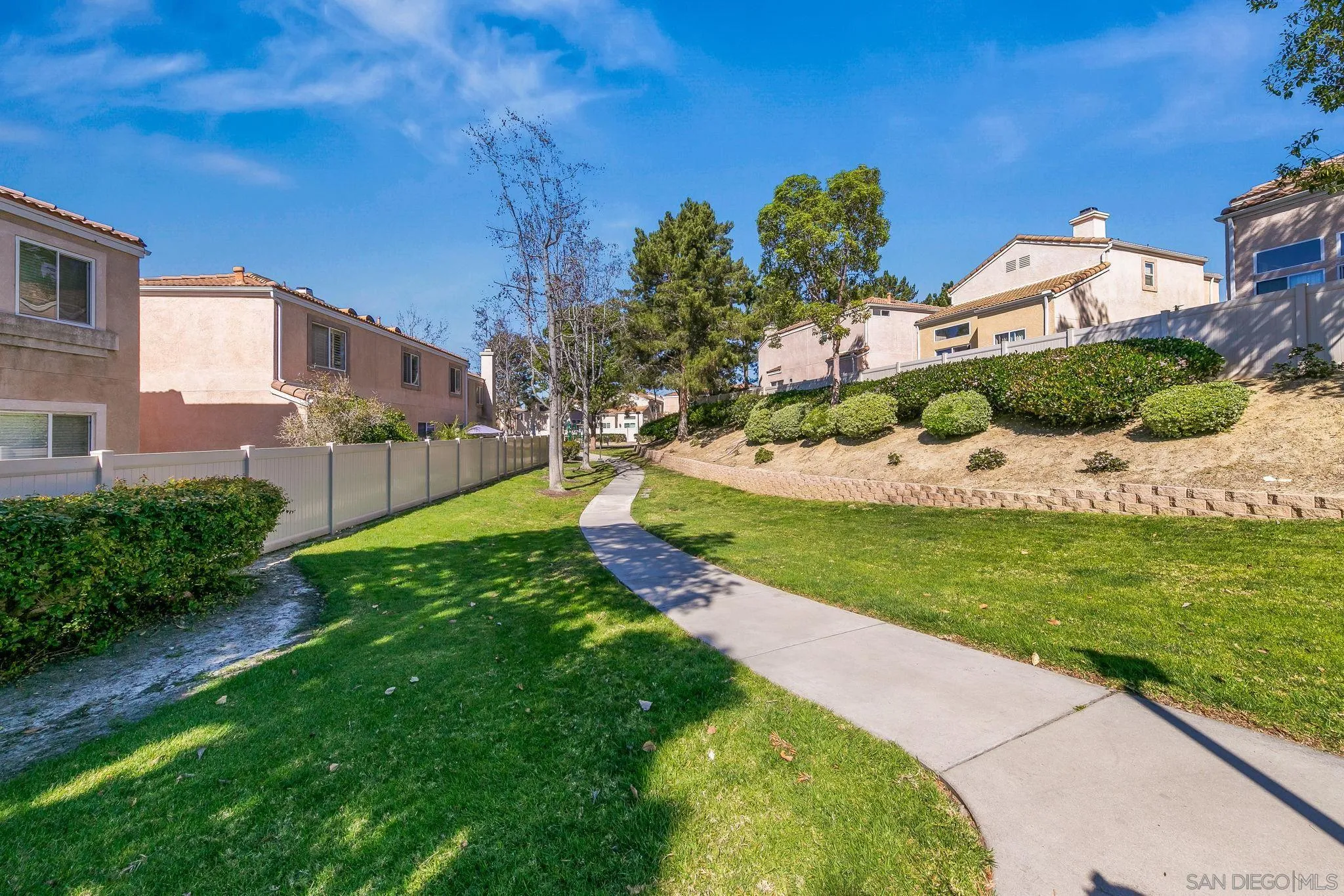 https://cdn.realtyfeed.com/cdn/127/260004835/79cd278915514333158b95614b2fcf3c.webp