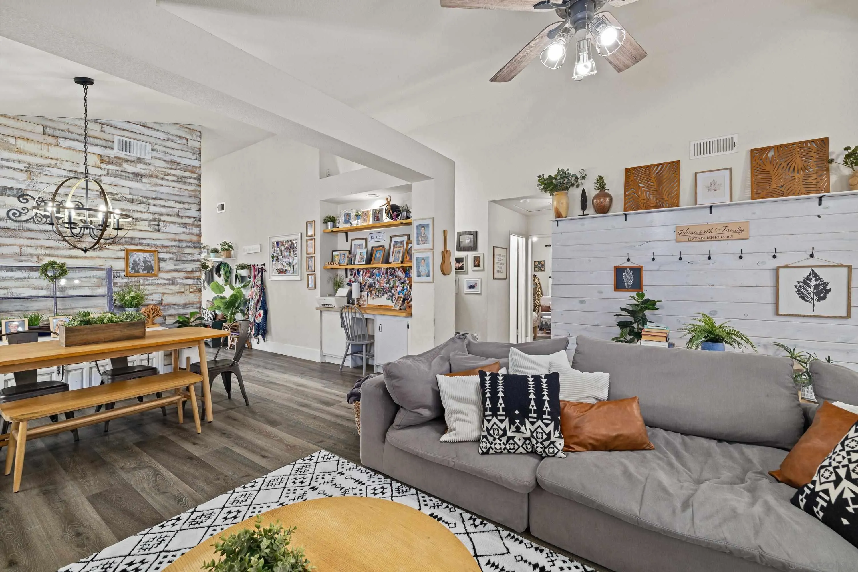 https://cdn.realtyfeed.com/cdn/127/260004836/337ec1936765b1b3c7b833457bd65e59.webp