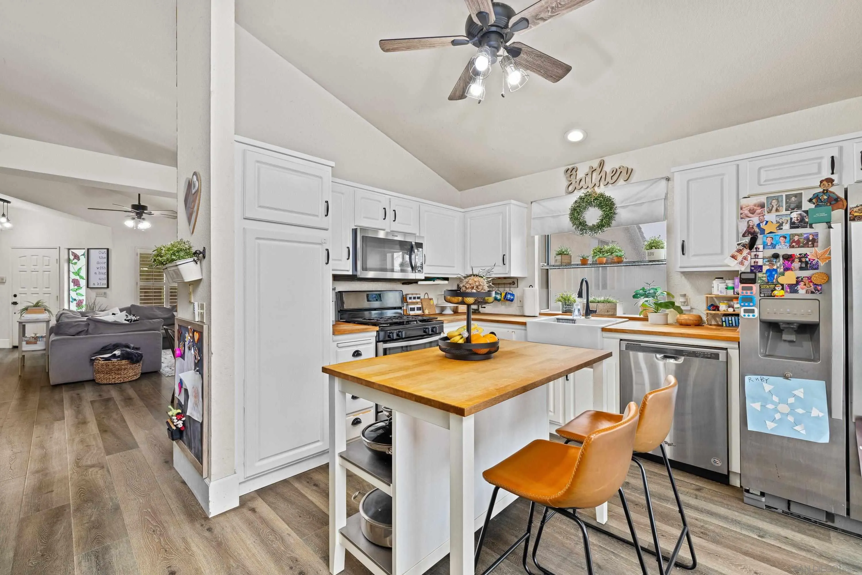 https://cdn.realtyfeed.com/cdn/127/260004836/6064e15f8be5f787112b550f78176ef5.webp