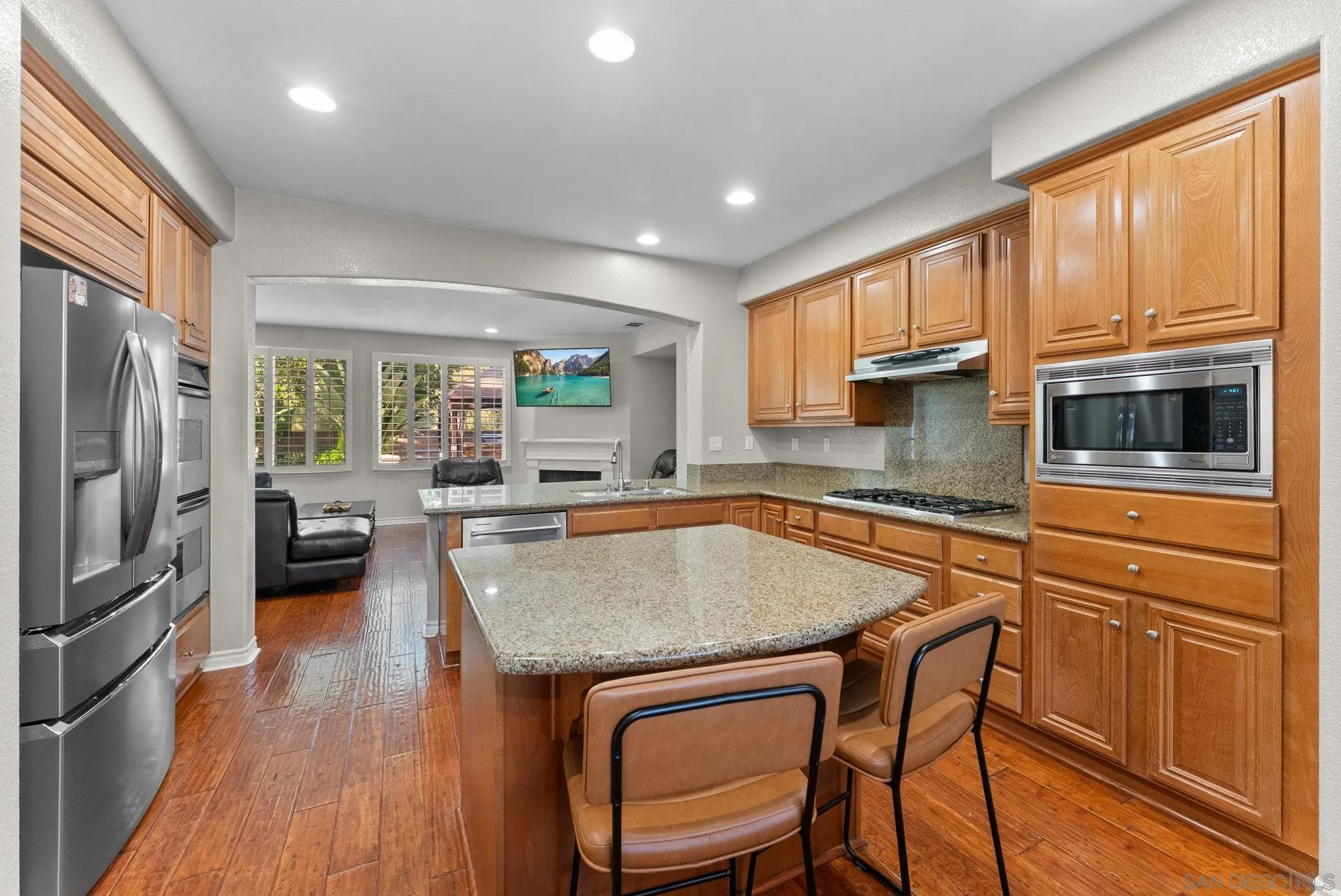 https://cdn.realtyfeed.com/cdn/127/260004837/cd1c4f1d0f4f26ed9602ae51b49125b3.webp