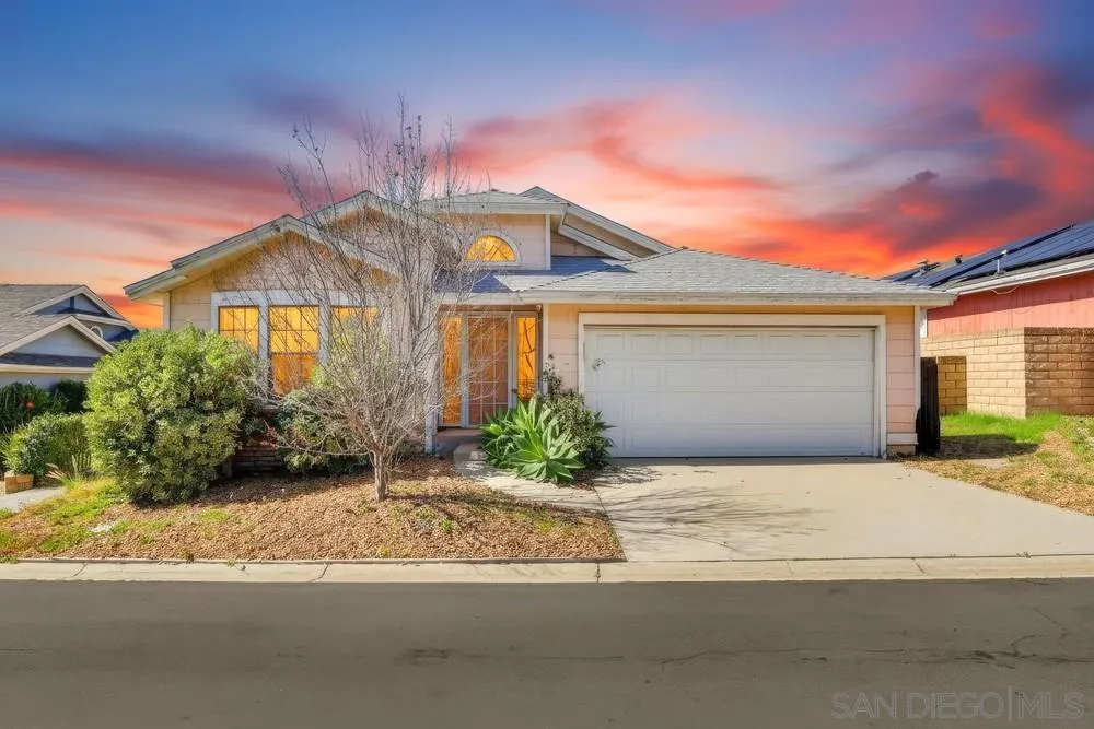 21851 Newland UNIT 214, Huntington Beach, CA, 92646