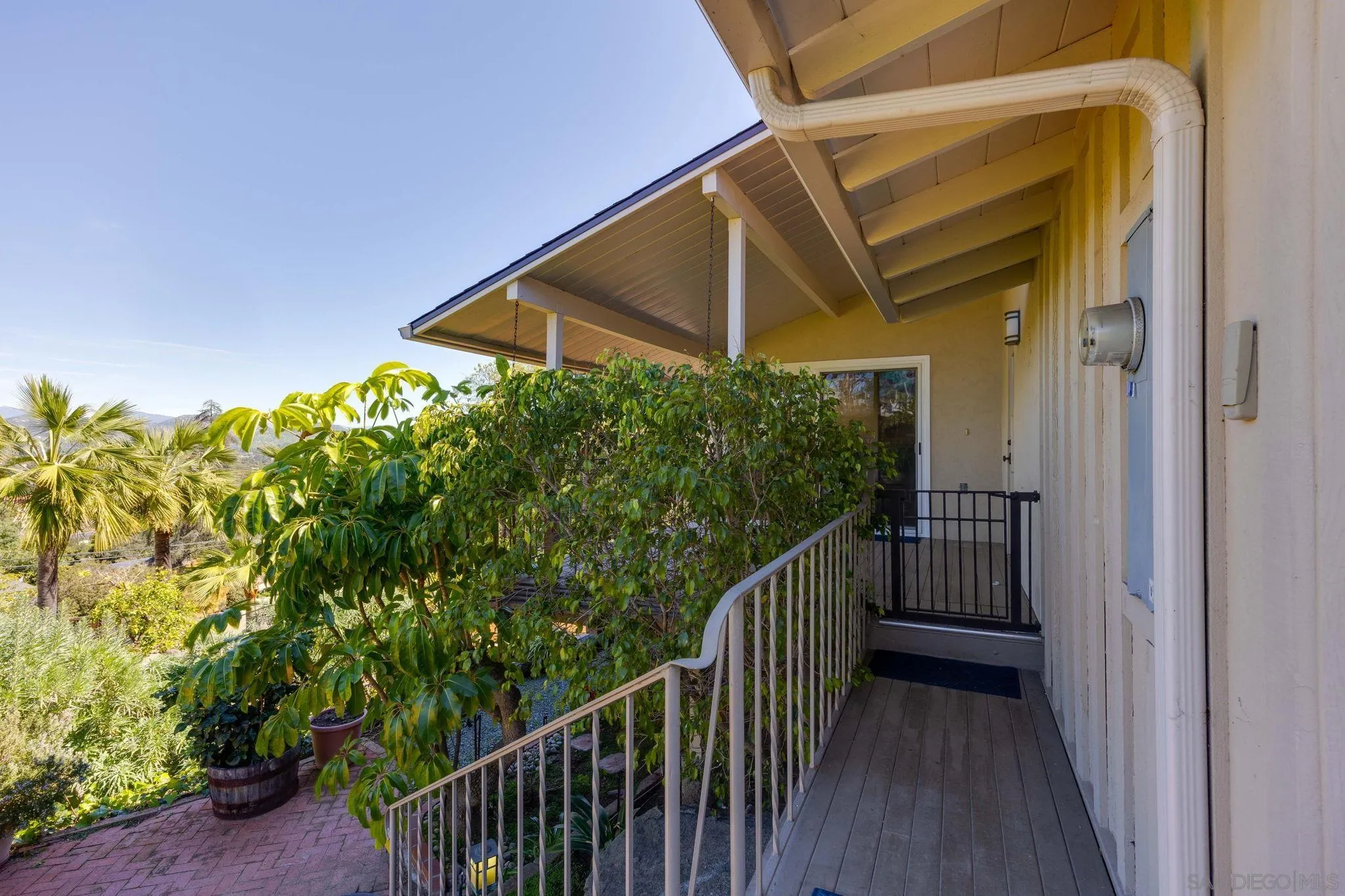 https://cdn.realtyfeed.com/cdn/127/260004849/b5e61d759b584e8a2023466dc010d229.webp