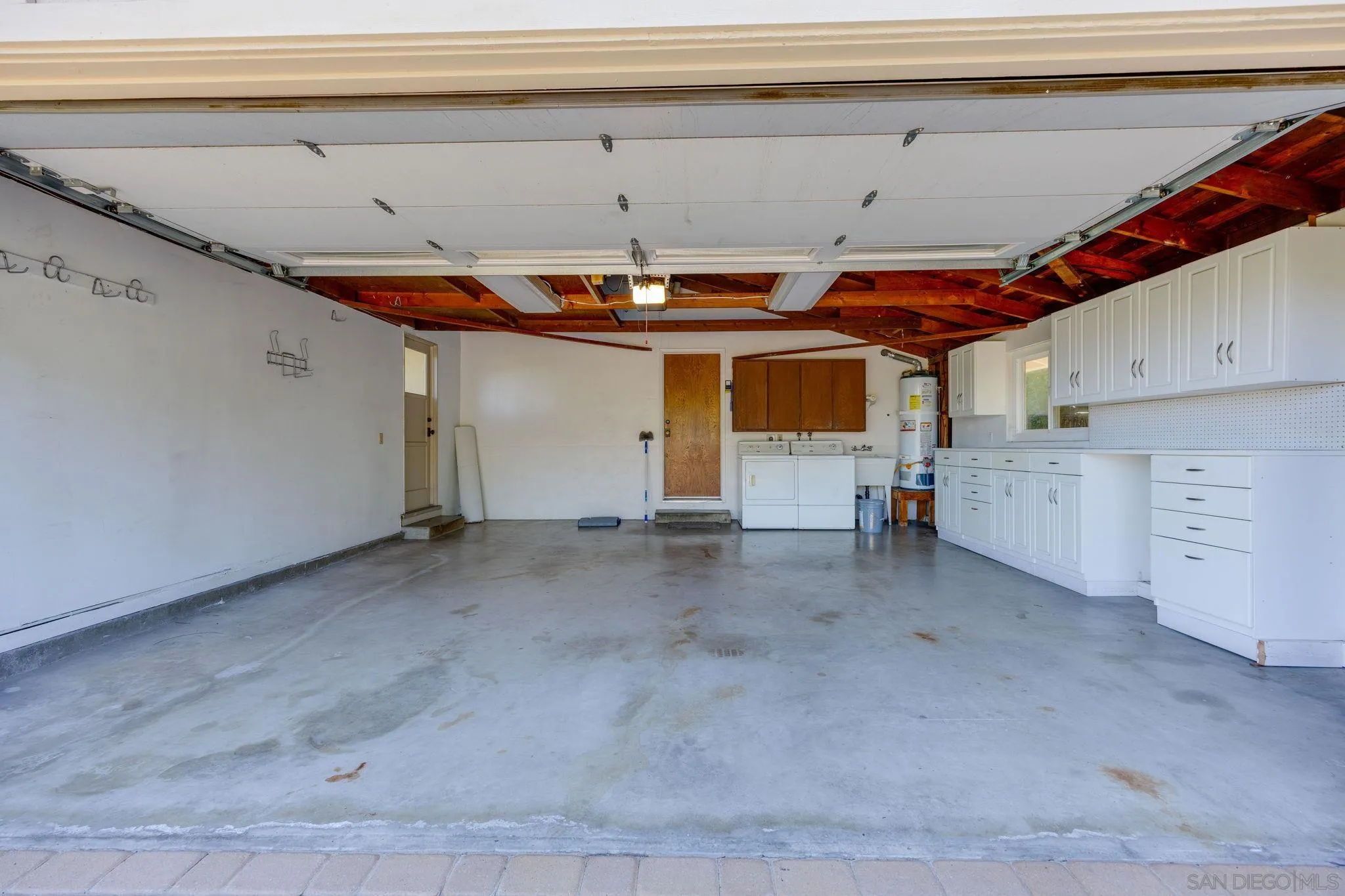 https://cdn.realtyfeed.com/cdn/127/260004849/c6c47987a7d1826b28c5556dde142e27.webp