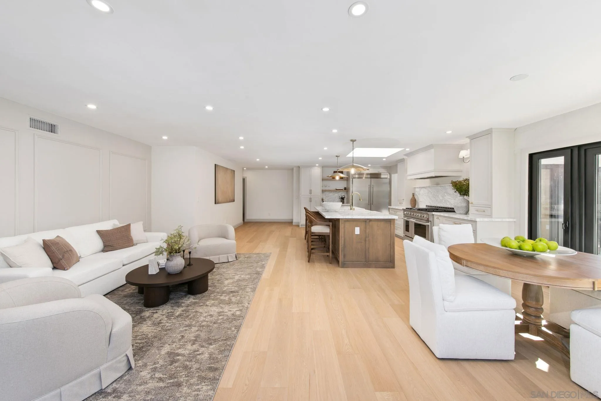 https://cdn.realtyfeed.com/cdn/127/260004851/529046e9c3e786d90cfdc279c5aeaac1.webp