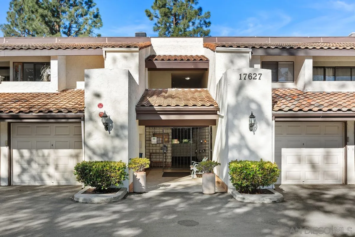 Photo #1: 260004852 Listing: Photo #1