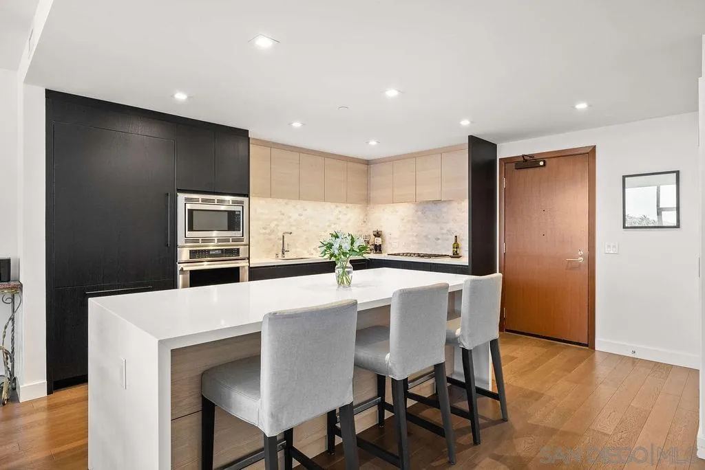 Photo #2: 260004853 Listing: Photo #2