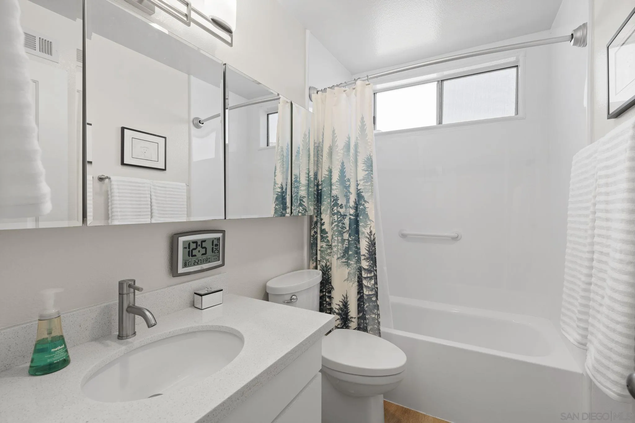 Photo #13: 260004854 Listing: Photo #13