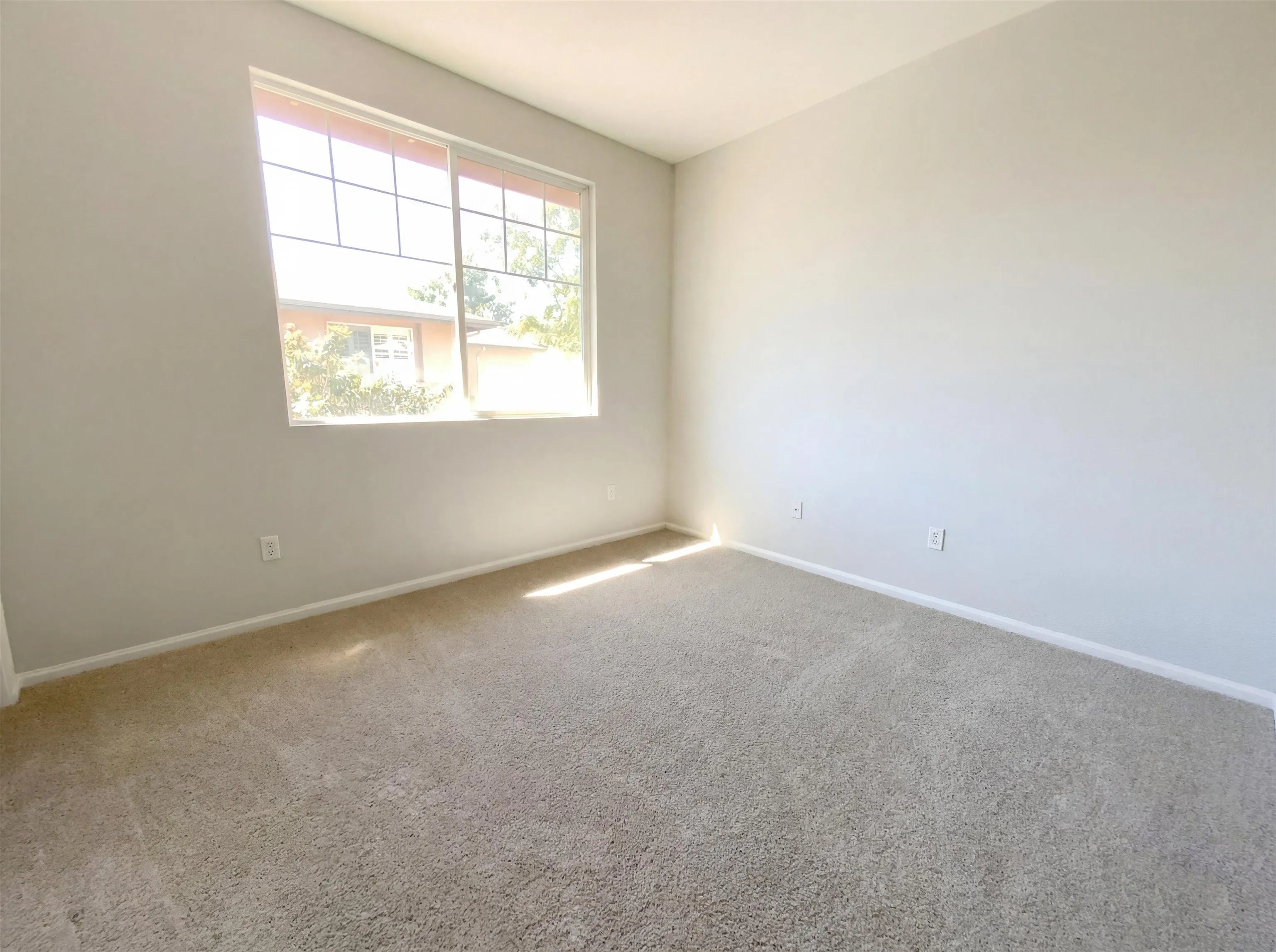https://cdn.realtyfeed.com/cdn/127/260004855/1b1a1030274197cba77901a4480ed758.webp