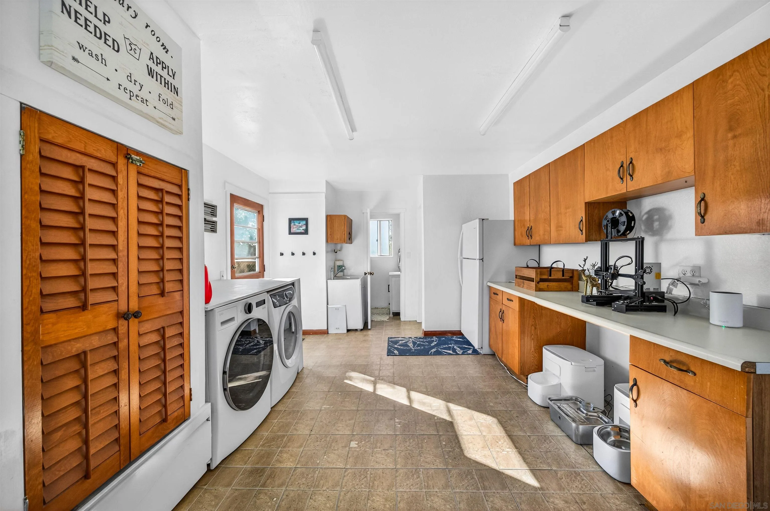 https://cdn.realtyfeed.com/cdn/127/260004856/38d26002faf1ac1d89ad028204e4ad53.webp