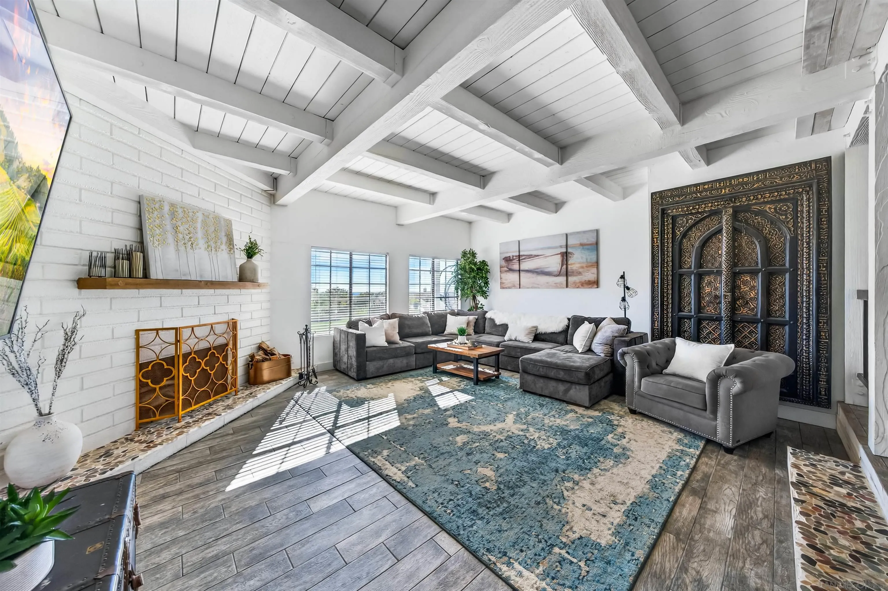 https://cdn.realtyfeed.com/cdn/127/260004856/44059197876148805b9c7458b217bd62.webp