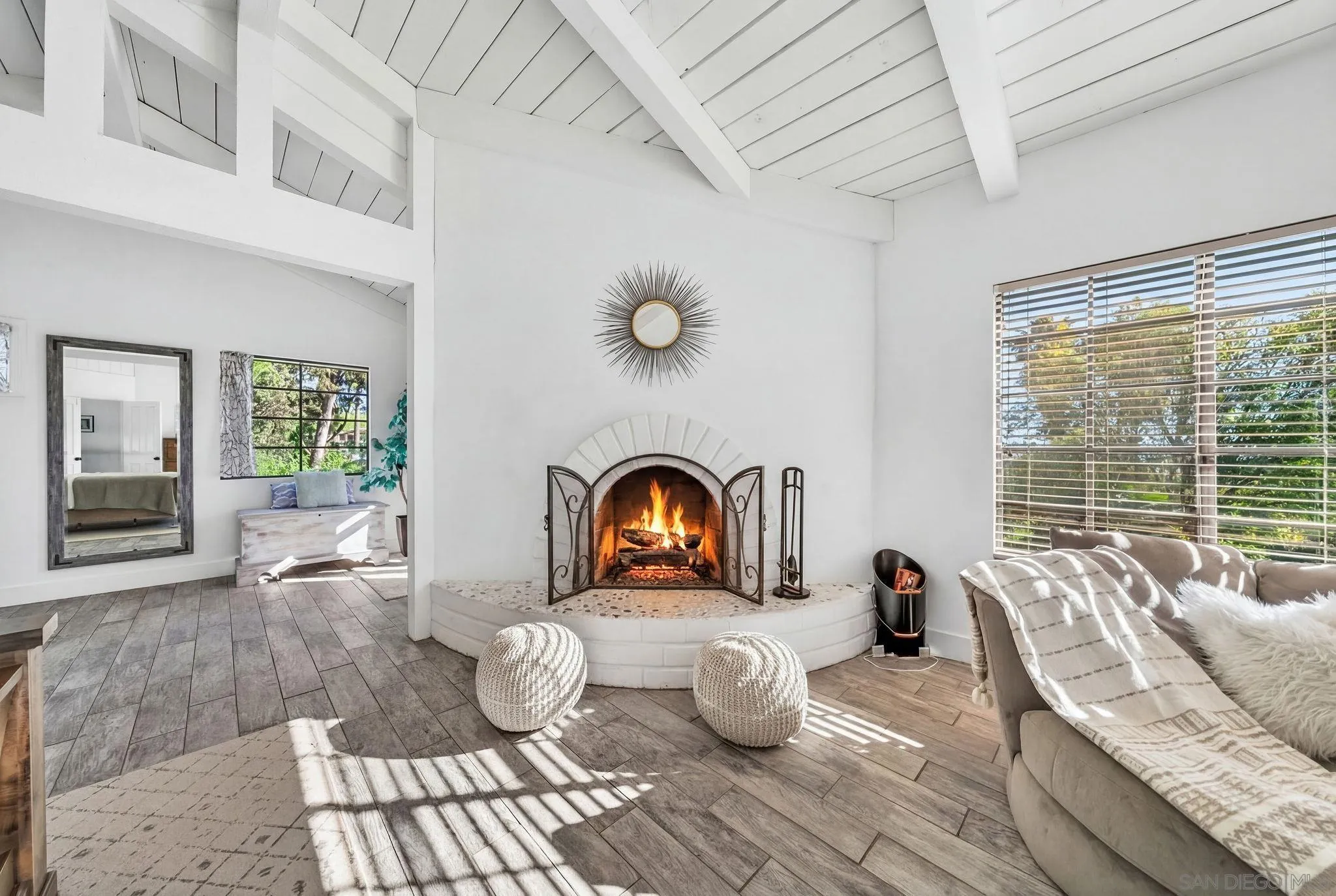 https://cdn.realtyfeed.com/cdn/127/260004856/ea8dab25b0f23539dfead3648df07001.webp
