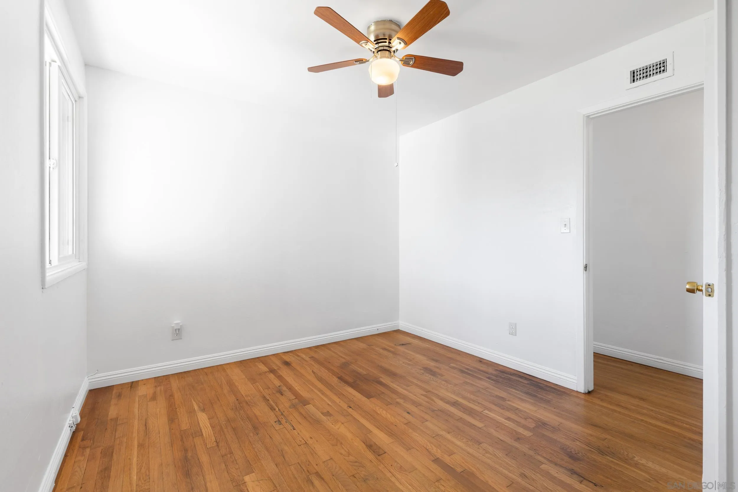 https://cdn.realtyfeed.com/cdn/127/260004858/a71e7bc5e5b70a42643f2566d4a11a24.webp