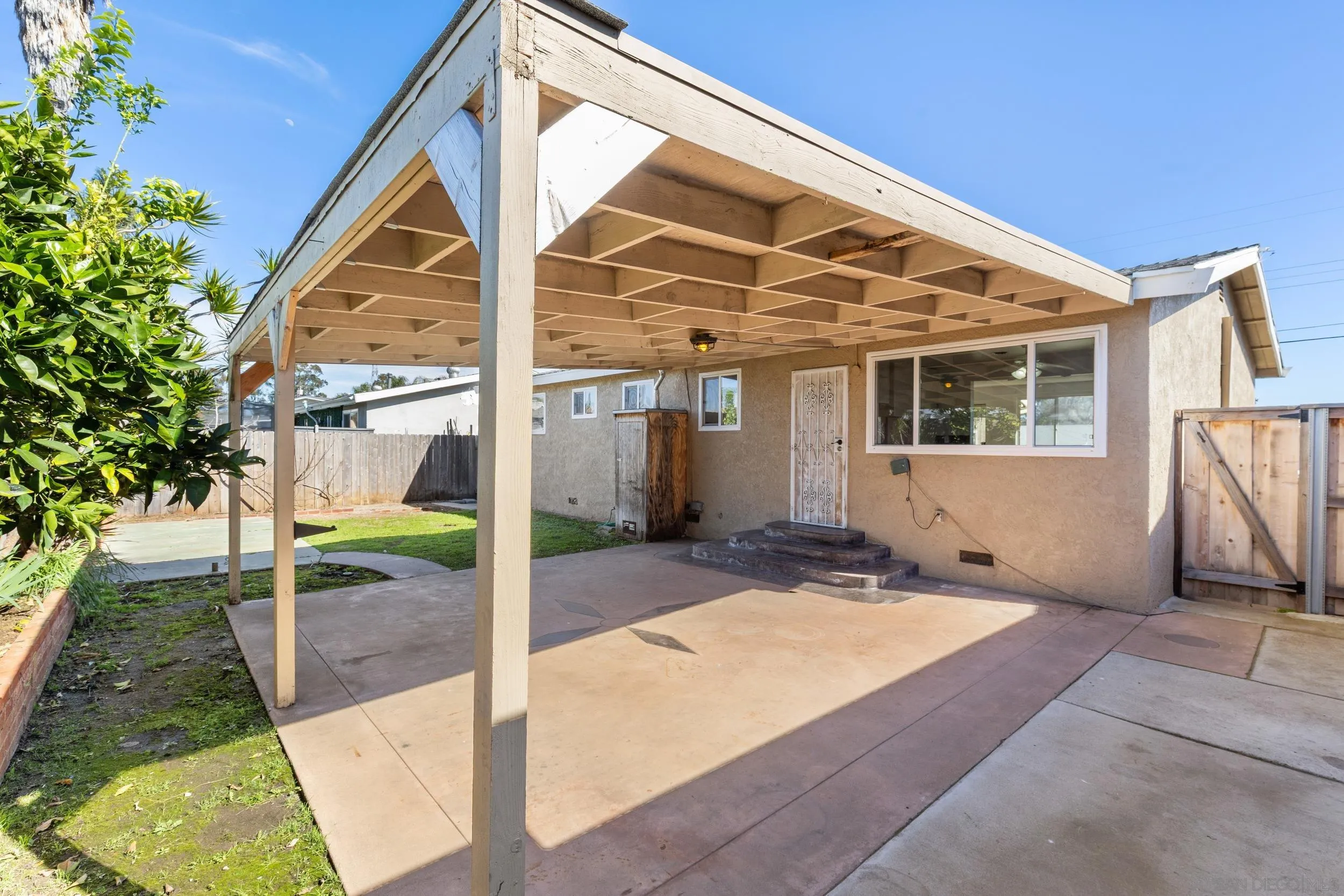 https://cdn.realtyfeed.com/cdn/127/260004858/b052a96923fdf6983a8501af94811ceb.webp