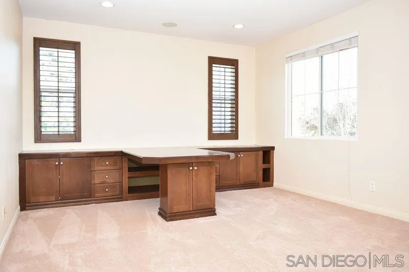 https://cdn.realtyfeed.com/cdn/127/260004860/3a2e82088568e4c4880c9290a180af90.webp