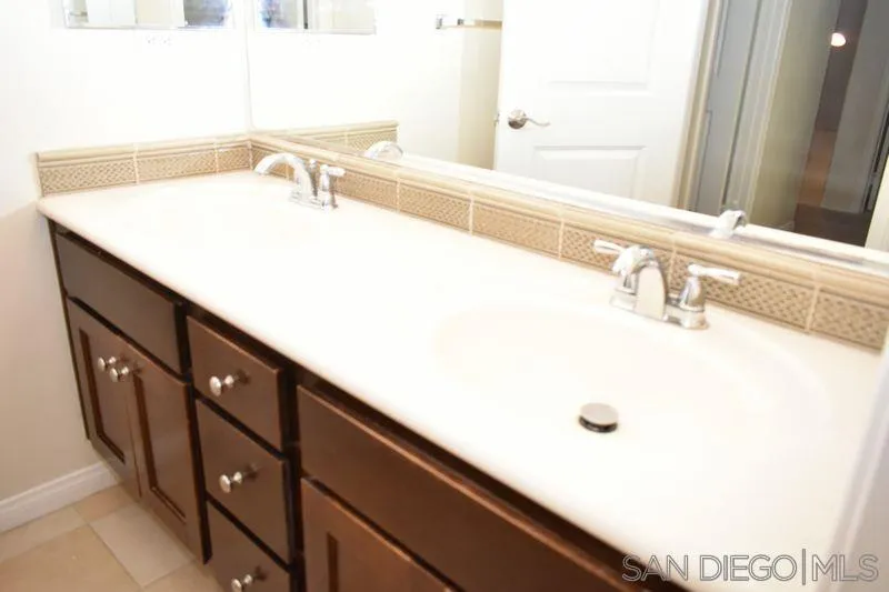 https://cdn.realtyfeed.com/cdn/127/260004860/51c990c3a6173037d730c1e110923256.webp