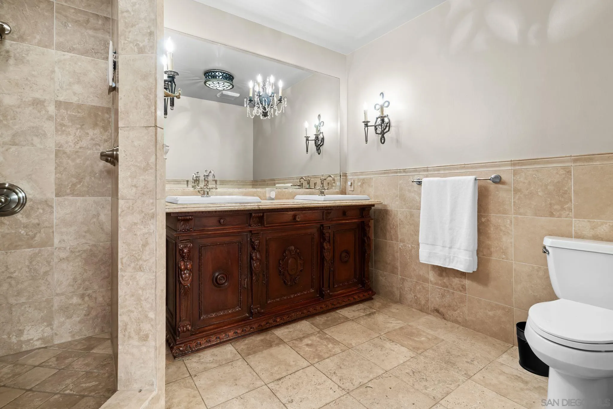 https://cdn.realtyfeed.com/cdn/127/260004863/059c2d1412d9d5389a4808c214678885.webp