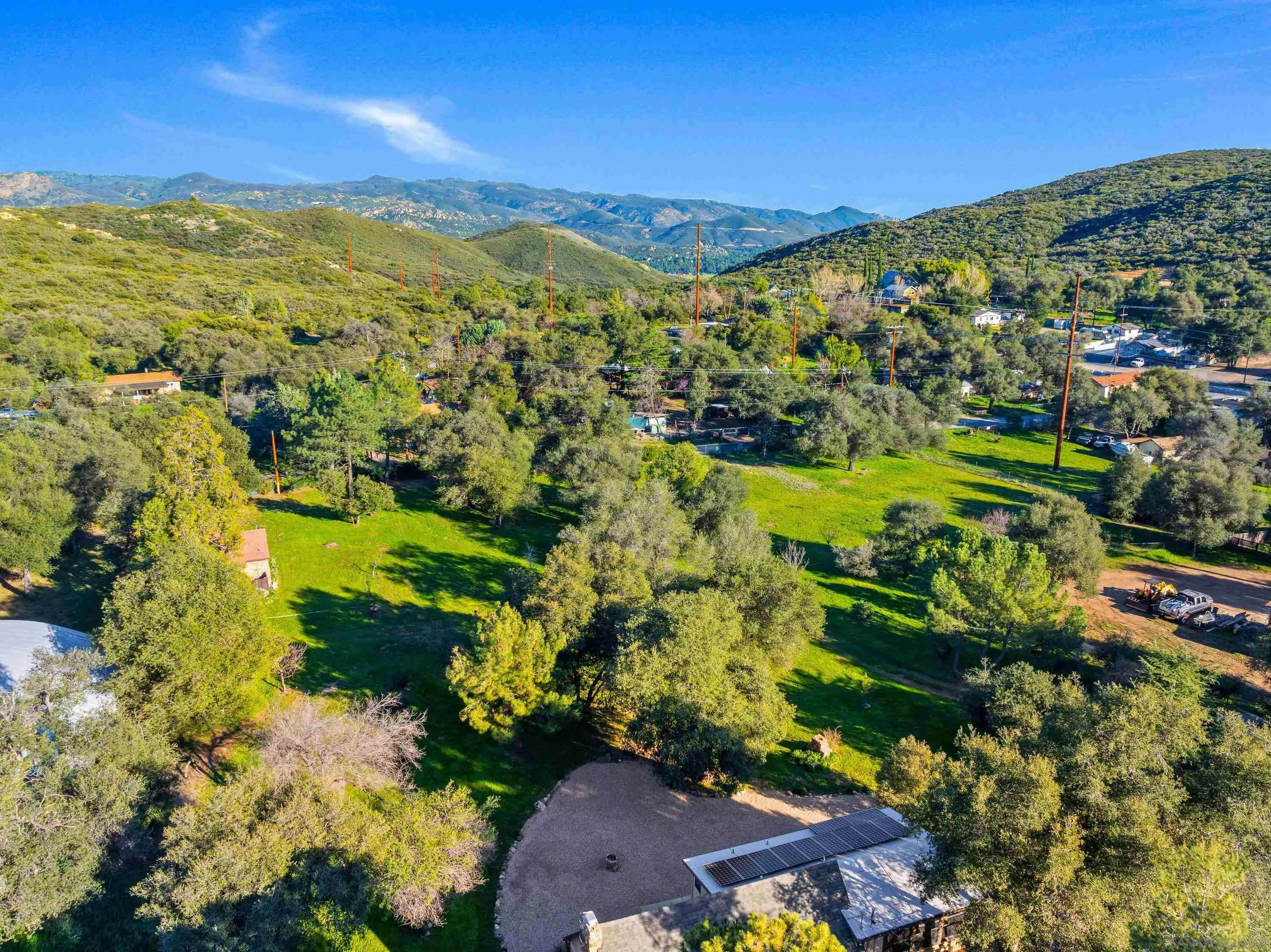 https://cdn.realtyfeed.com/cdn/127/260004868/17da7ac0d0fbd261412a61ce541a5421.webp