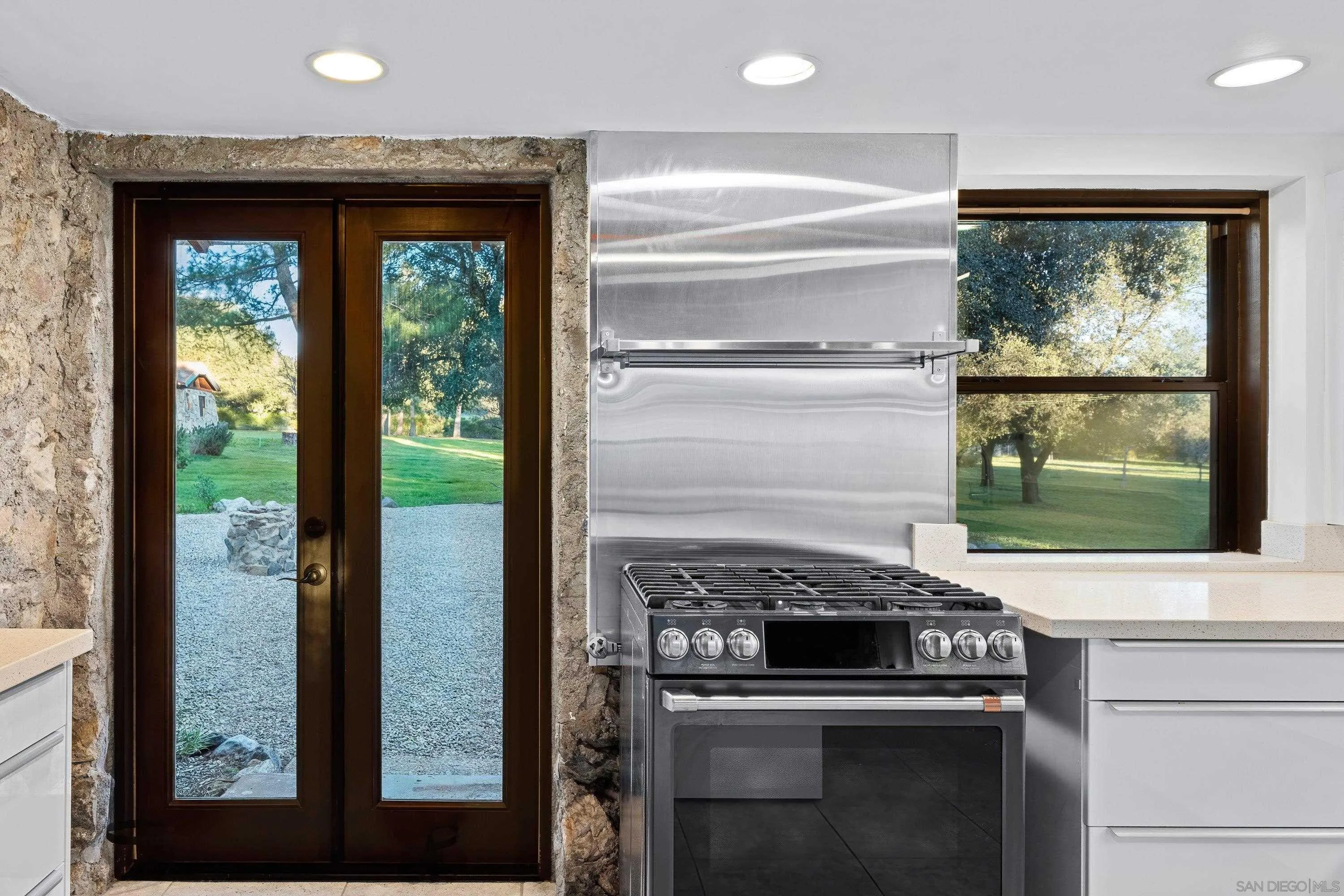 https://cdn.realtyfeed.com/cdn/127/260004868/b00719e523083e136604b3a1aa71492a.webp