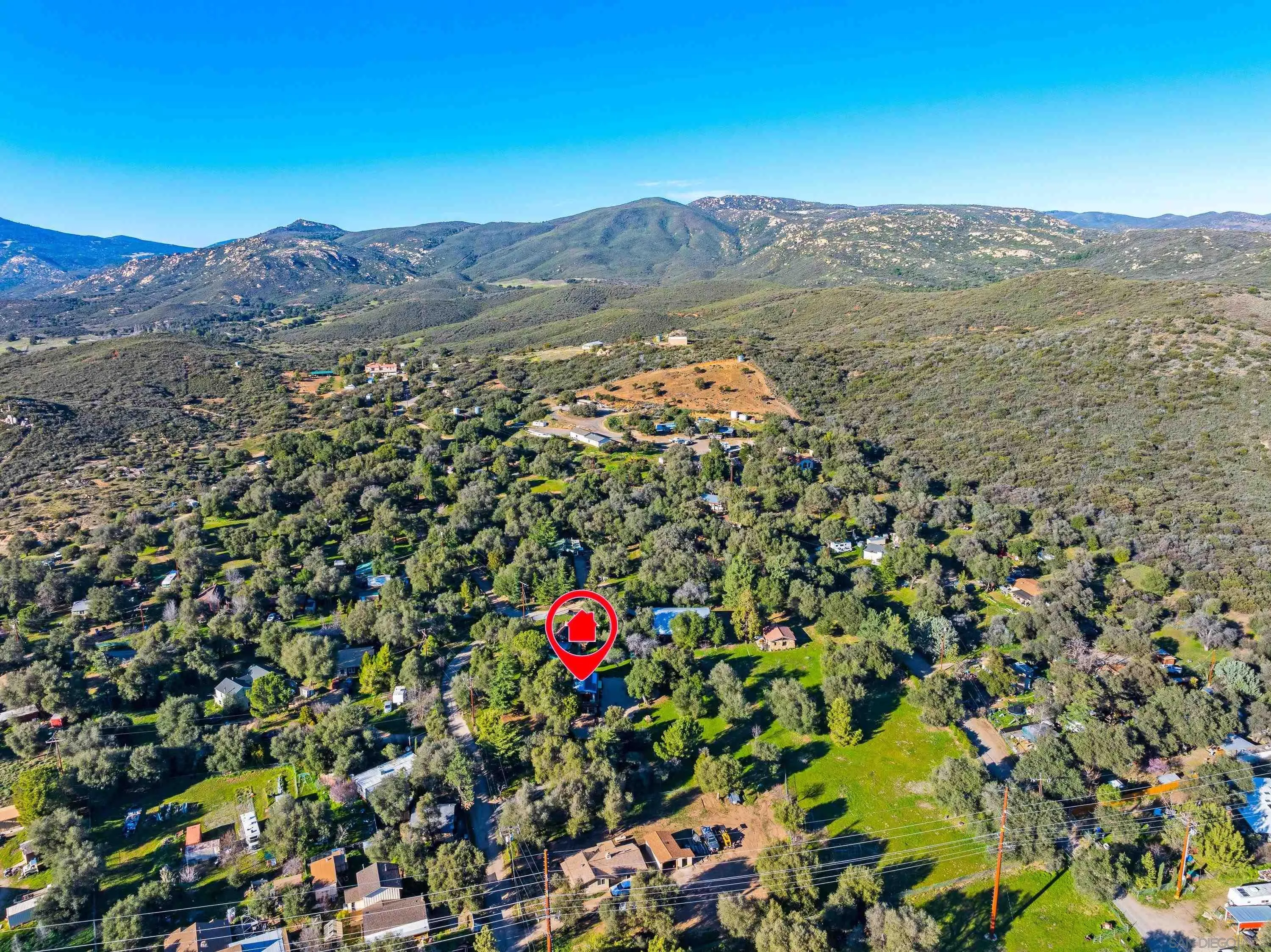 https://cdn.realtyfeed.com/cdn/127/260004868/ec48a5901236eb7495594005eda8b421.webp