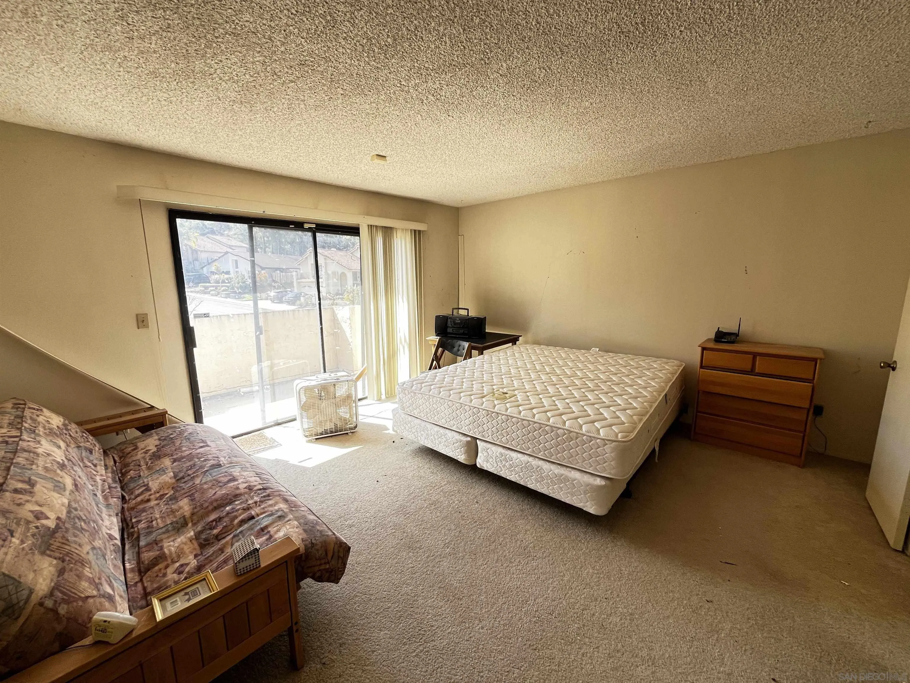 https://cdn.realtyfeed.com/cdn/127/260004875/a14703230258e5b8cb6e1ed4426a824c.webp