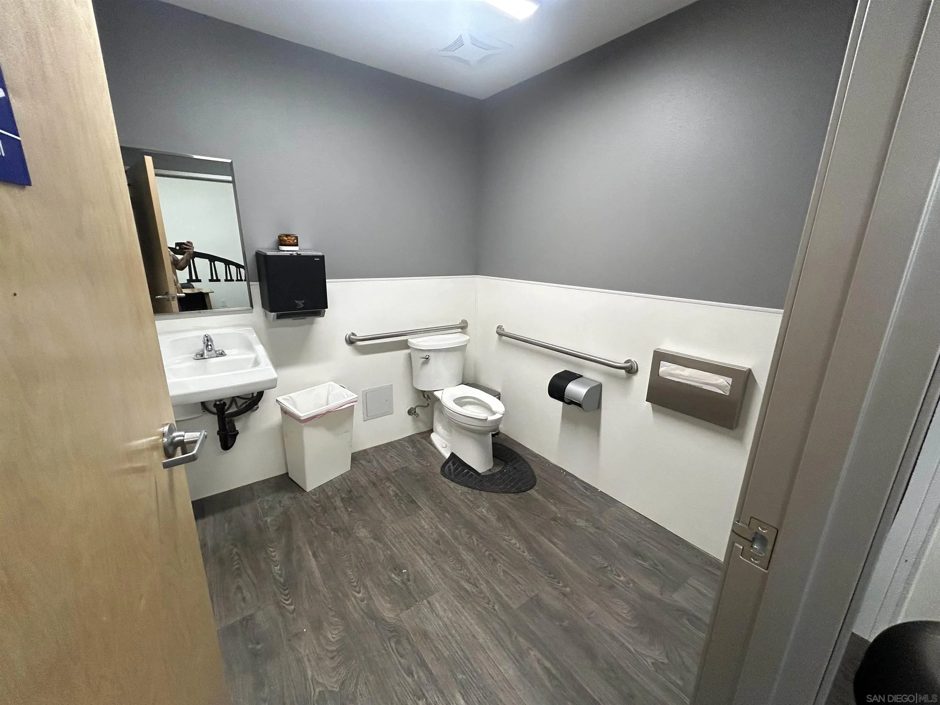 1444 Pioneer Way, El Cajon, CA, 92020