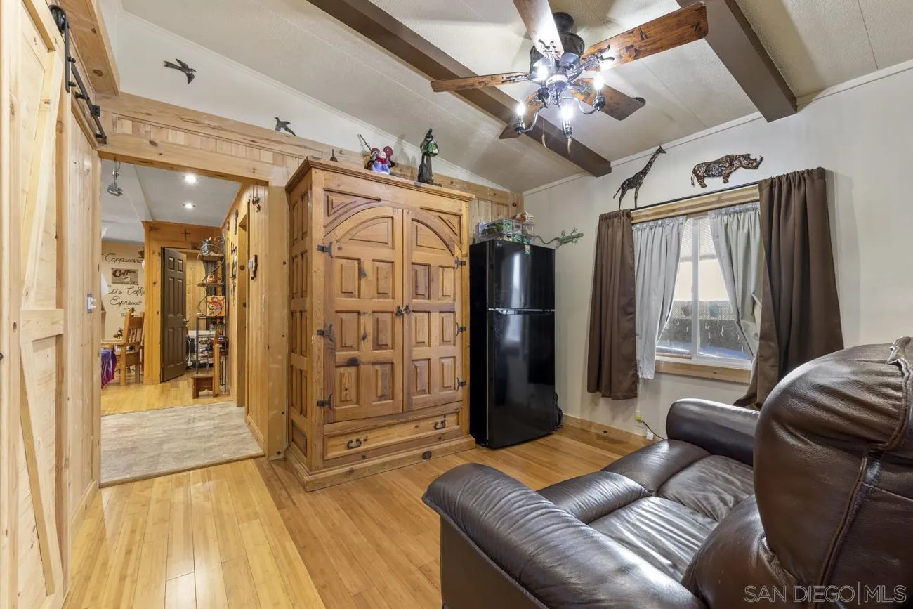 https://cdn.realtyfeed.com/cdn/127/260004891/21a4b174d9d02c8b47101cfdc980caee.webp